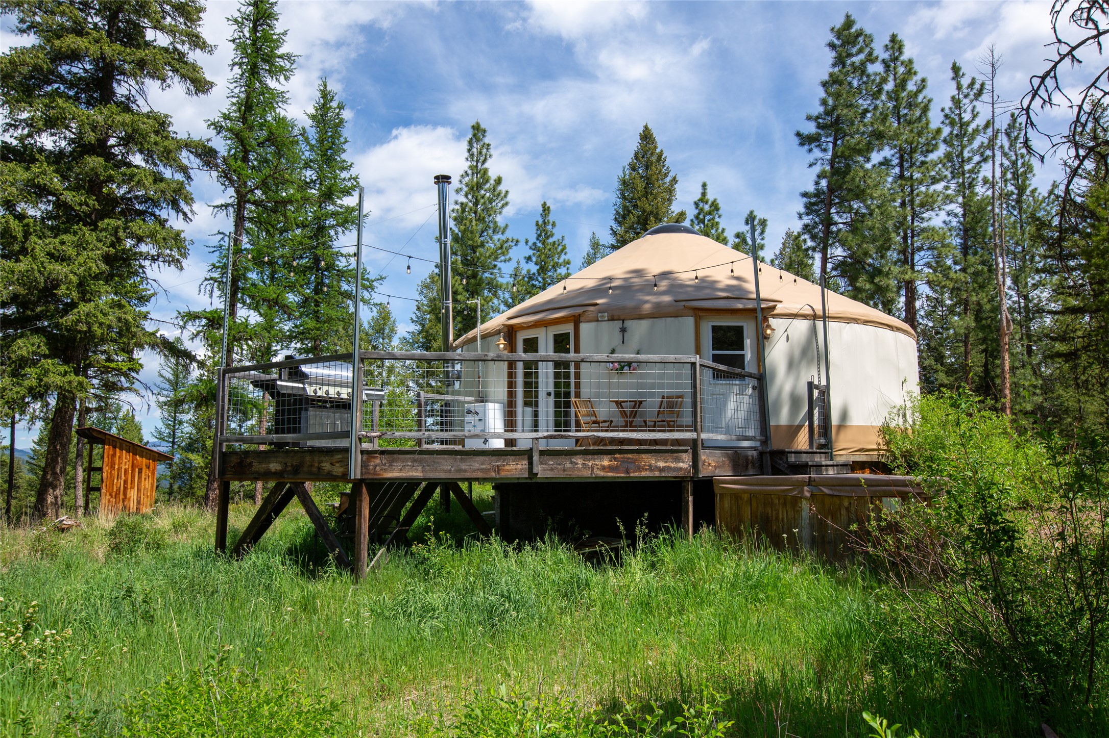 110 and 160 Waylon Way