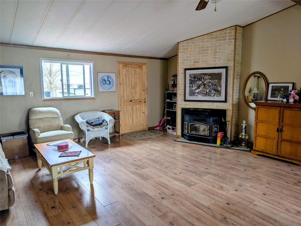 Photo of 504 1st Street S, Sunburst, MT 59482 (MLS # 30069960)