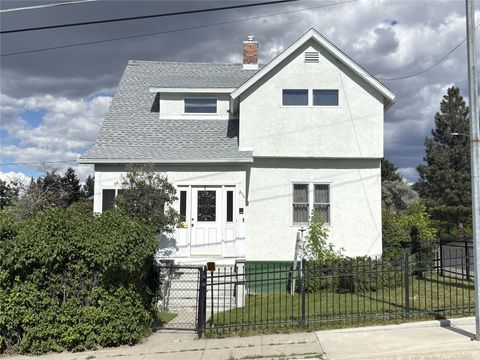 Photo of 615 S Beattie Street, Helena, MT 59601 (MLS # 30071911)