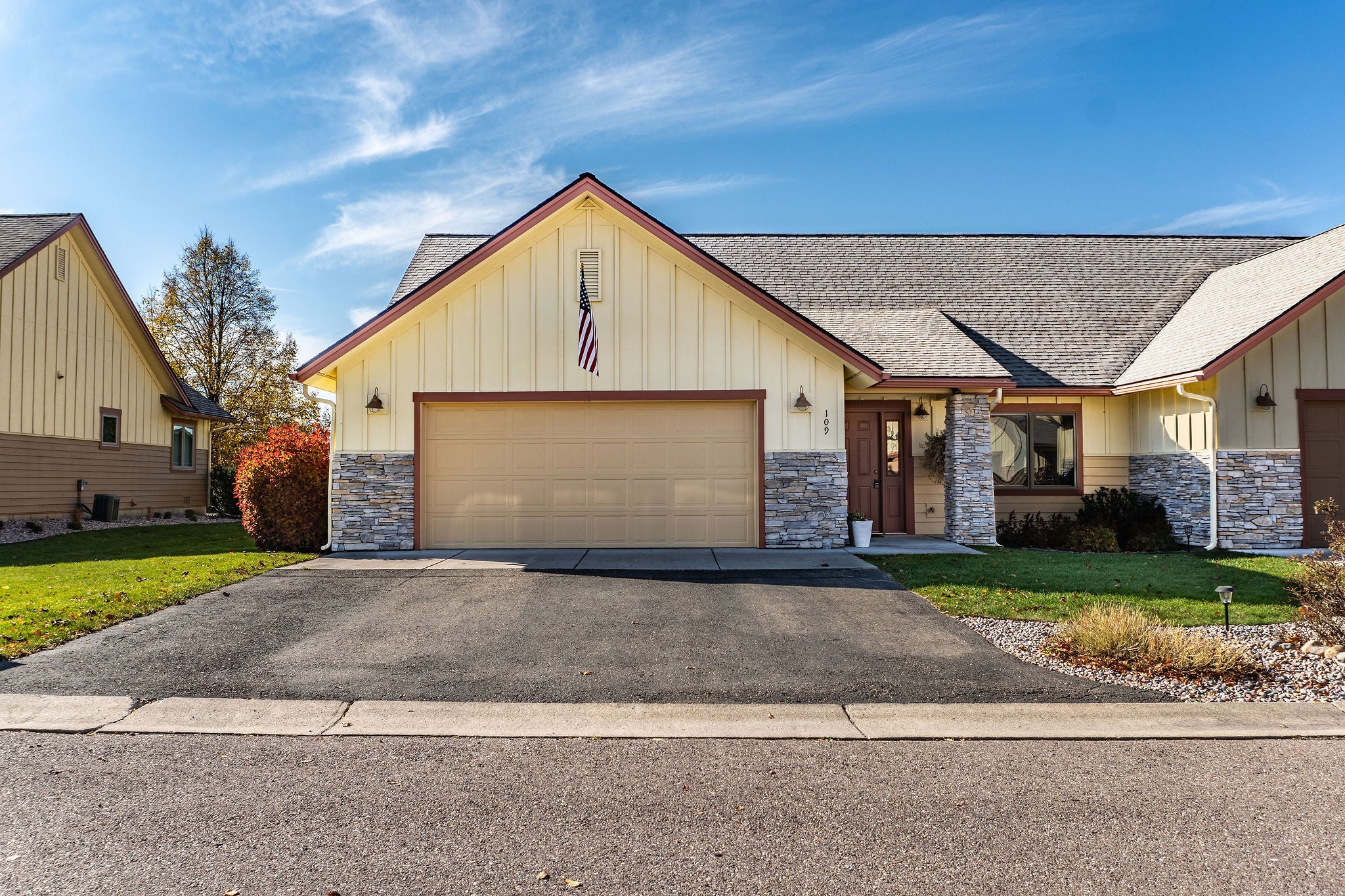 109 Crescent Landing