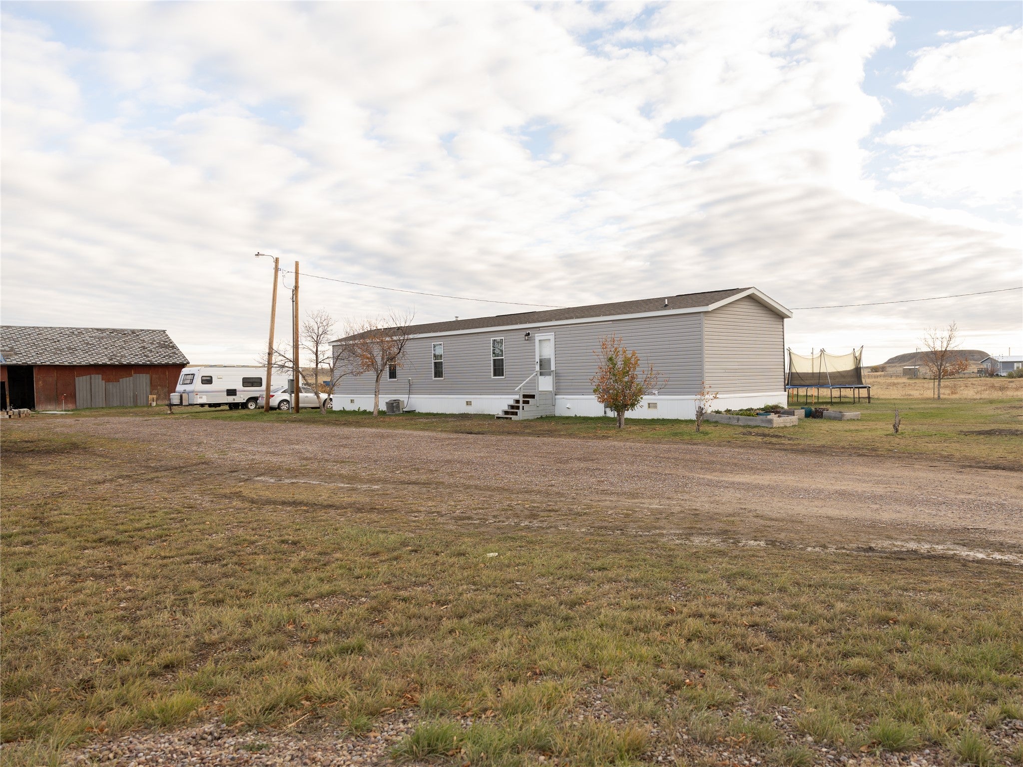 63 E Country Lane
