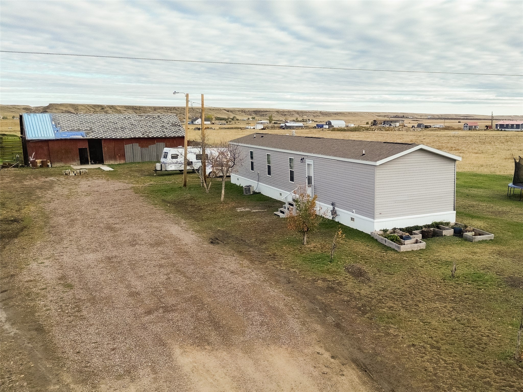 63 E Country Lane