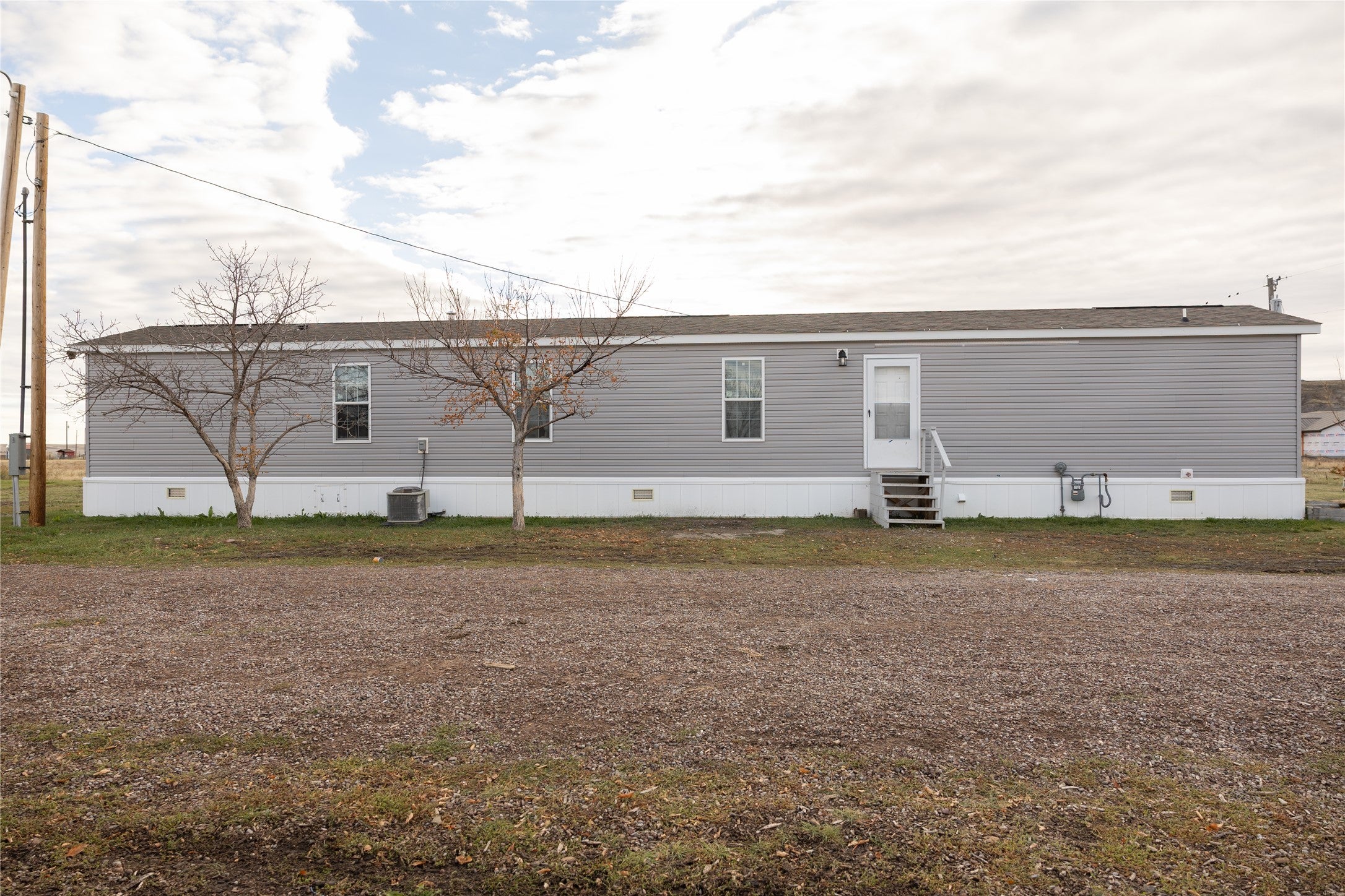 63 E Country Lane