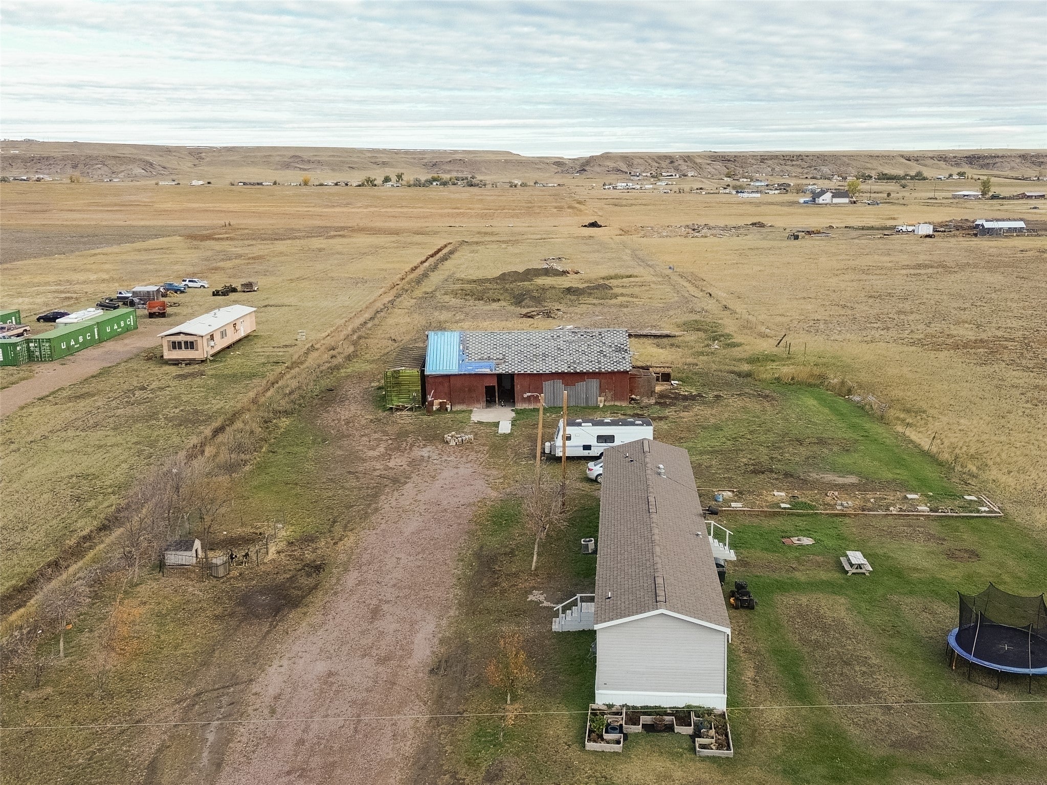 63 E Country Lane