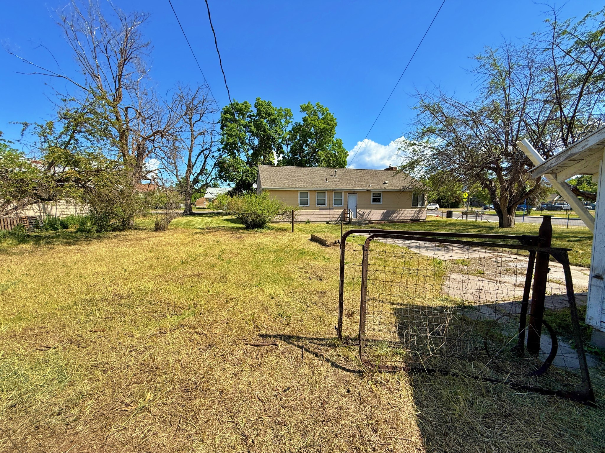 2001 S 10th Street W