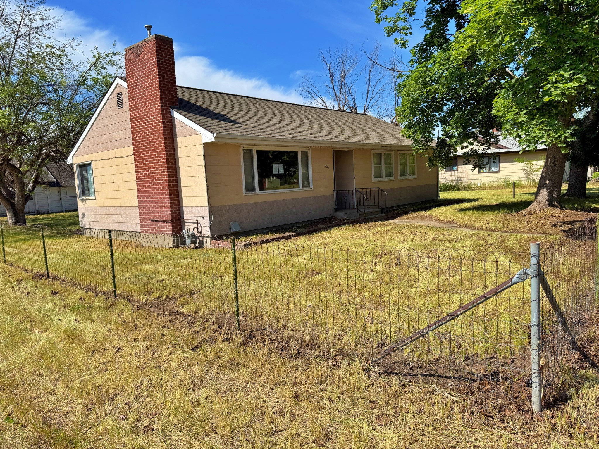2001 S 10th Street W