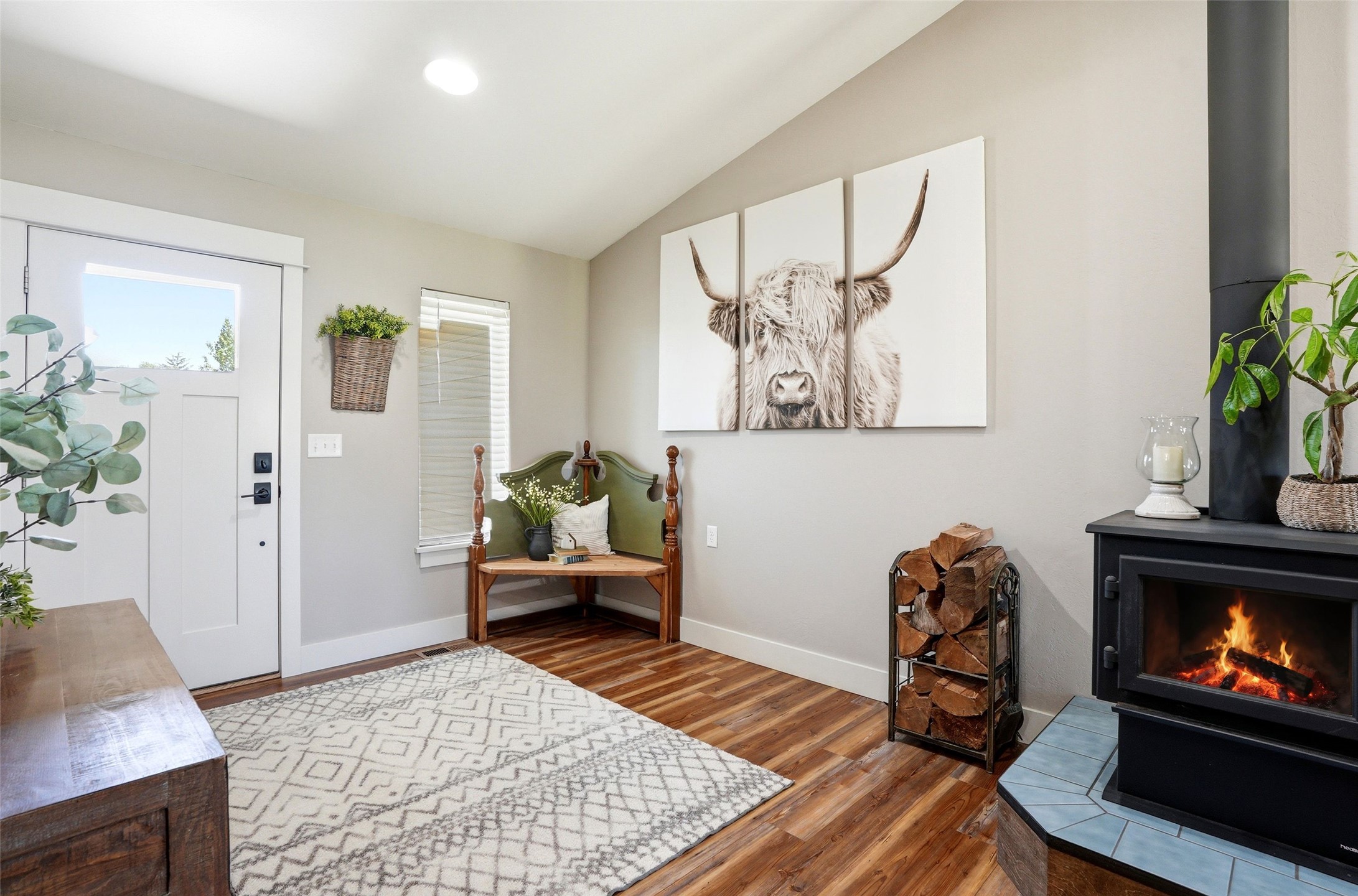 3190 Delaford Loop