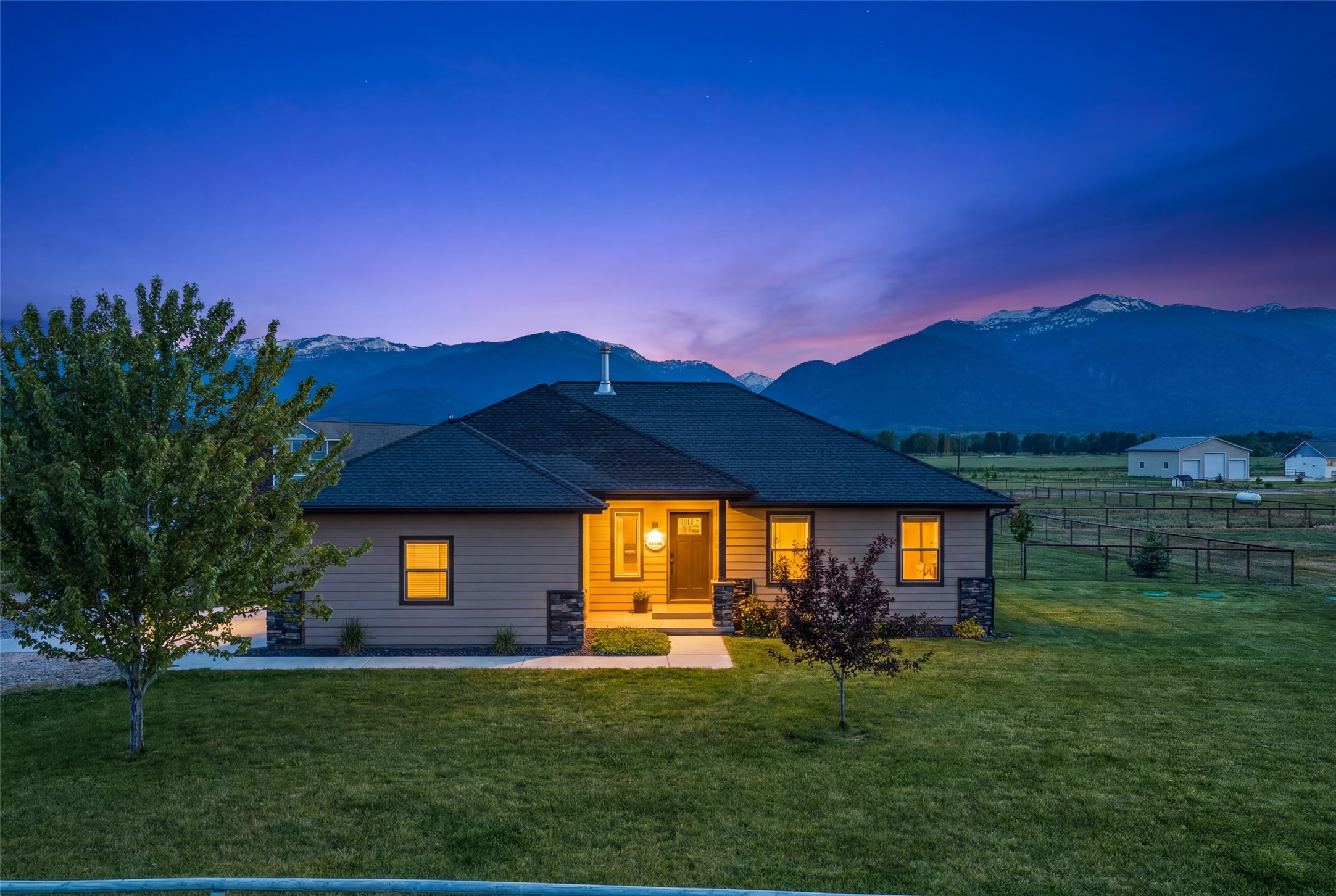 Photo 1 of 53 — 3190 Delaford Loop, Stevensville, MT 59870
