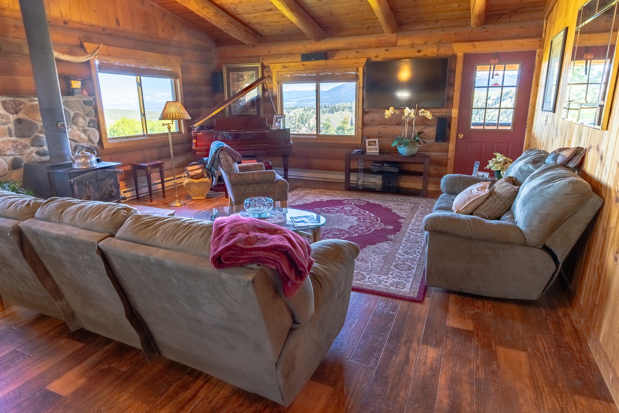 347 Upper Ross Gulch Road