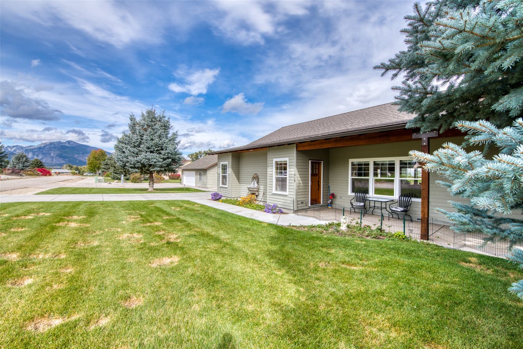 Photo of 418 Lower Sky Way, Hamilton, MT 59840 (MLS # 30079031)
