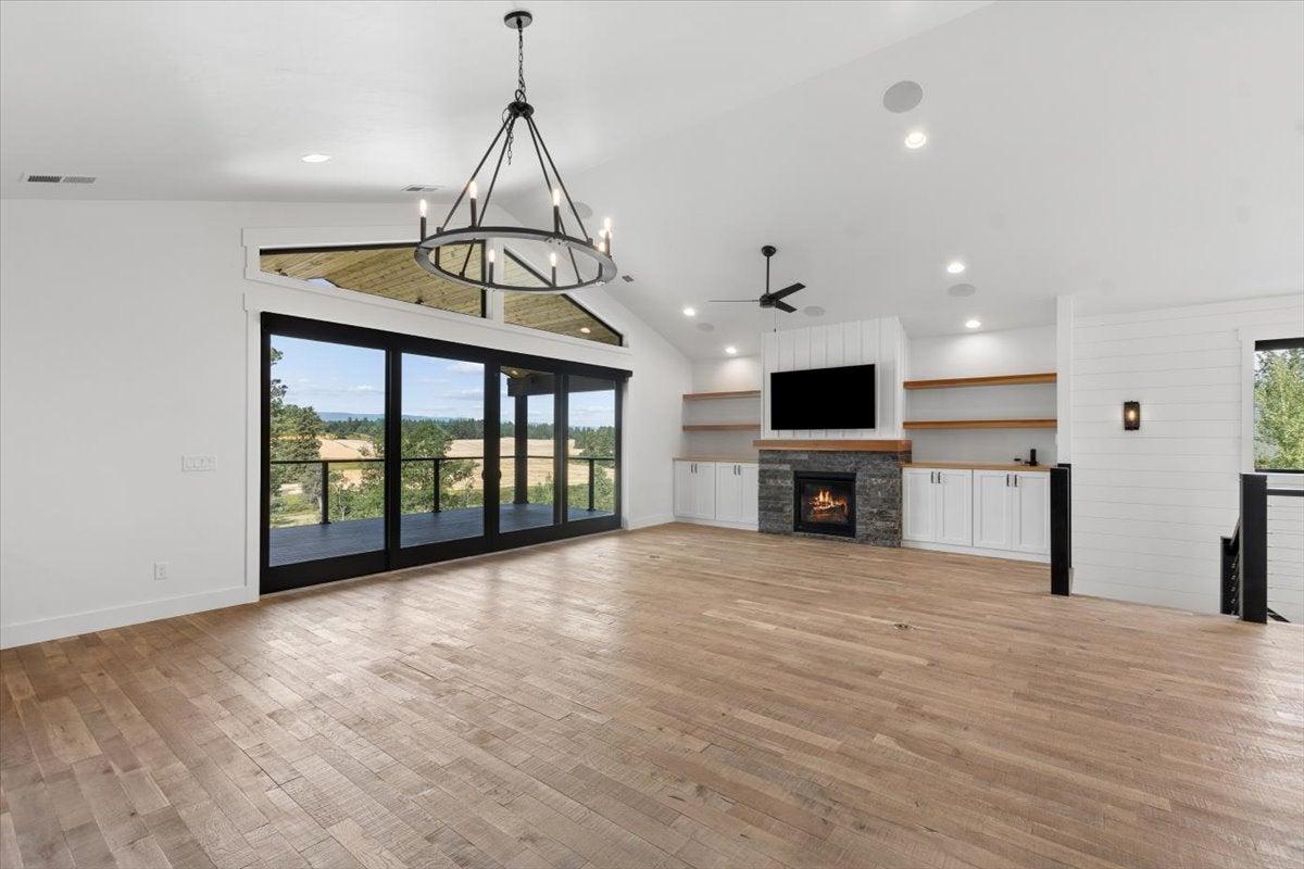 159 W Swift Creek Way