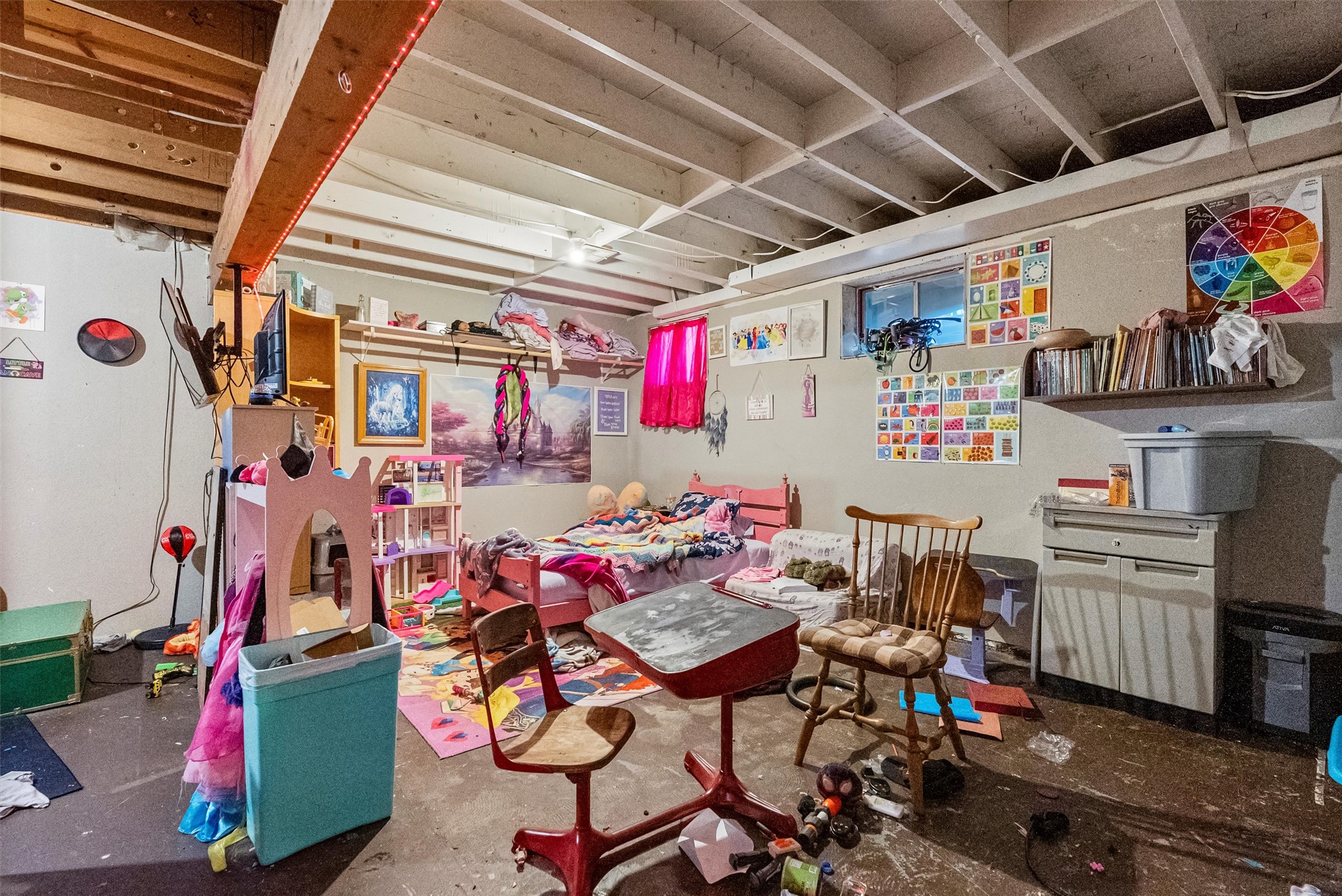 Hamilton, Montana 59840, United States, 2 Bedrooms Bedrooms, ,1 BathroomBathrooms,Residential,Active,180014