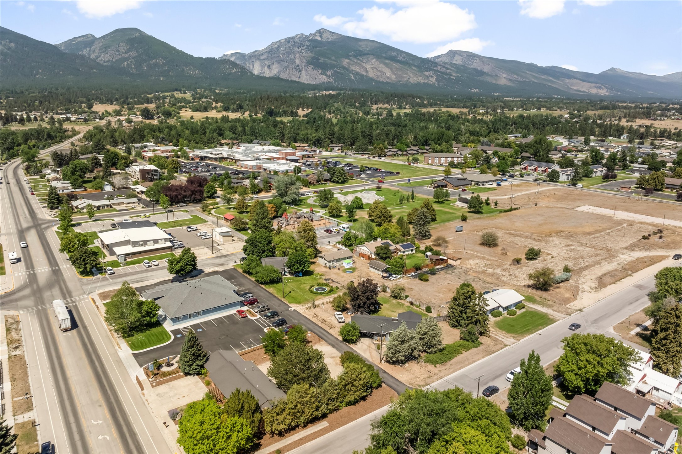 Hamilton, Montana 59840, United States, 2 Bedrooms Bedrooms, ,1 BathroomBathrooms,Residential,Active,180014