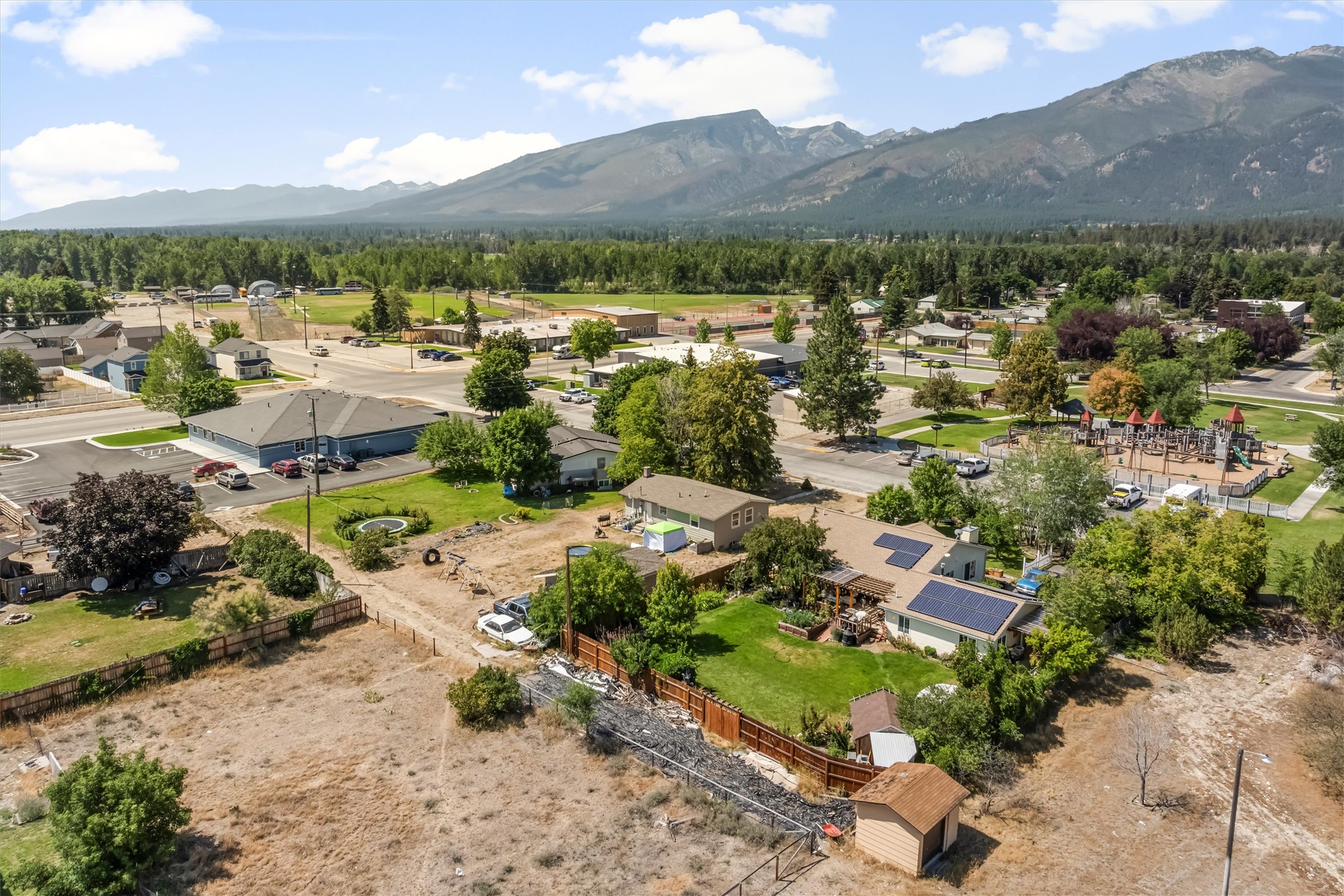 Hamilton, Montana 59840, United States, 2 Bedrooms Bedrooms, ,1 BathroomBathrooms,Residential,Active,180014