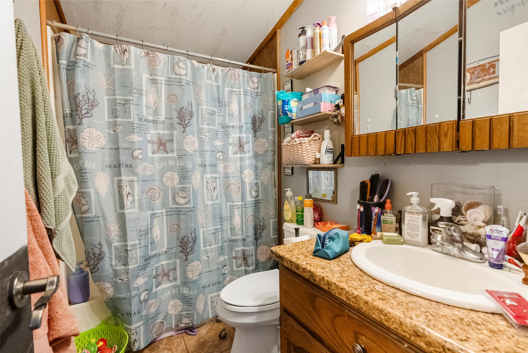 Hamilton, Montana 59840, United States, 2 Bedrooms Bedrooms, ,1 BathroomBathrooms,Residential,Active,180014