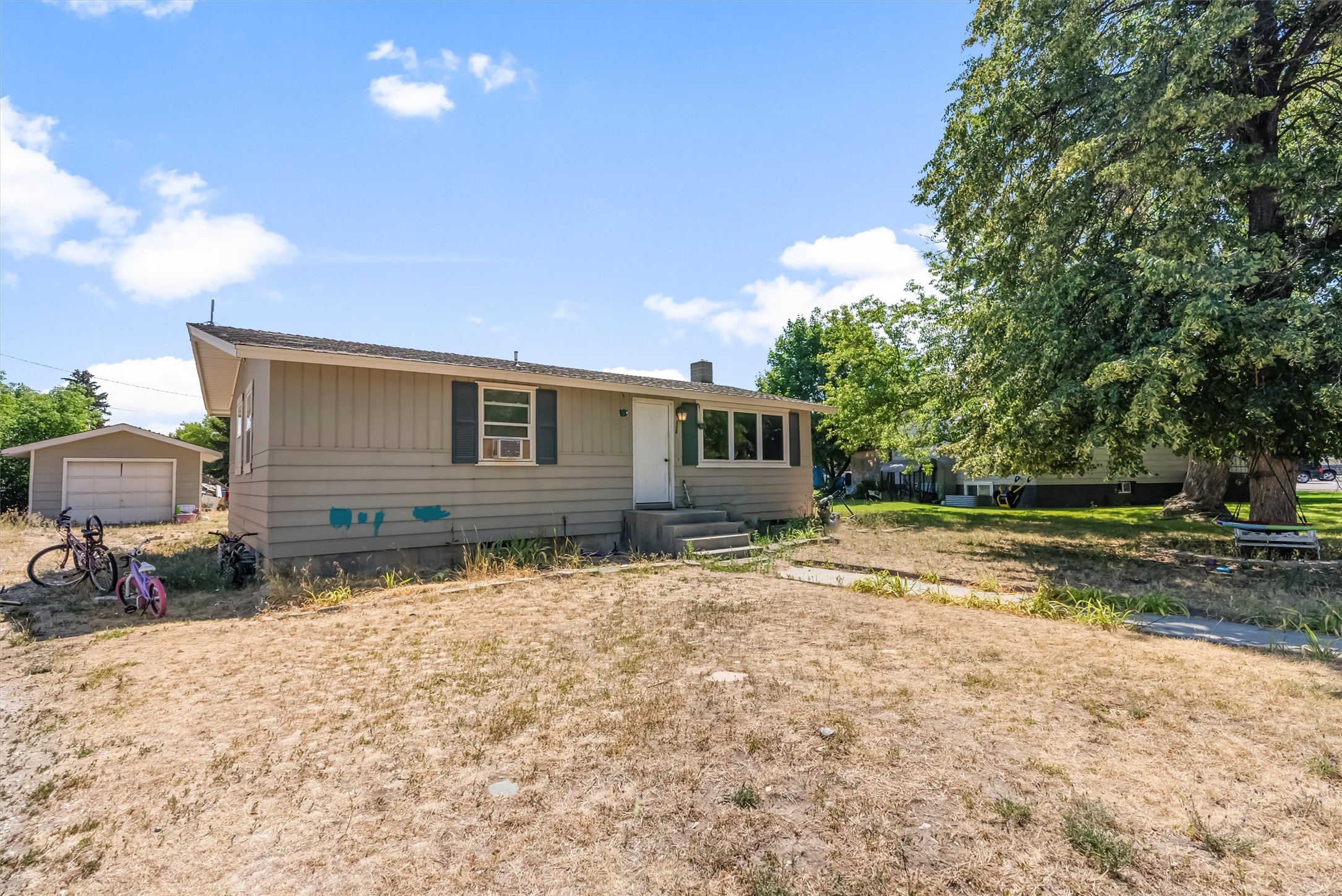 Hamilton, Montana 59840, United States, 2 Bedrooms Bedrooms, ,1 BathroomBathrooms,Residential,Active,180014