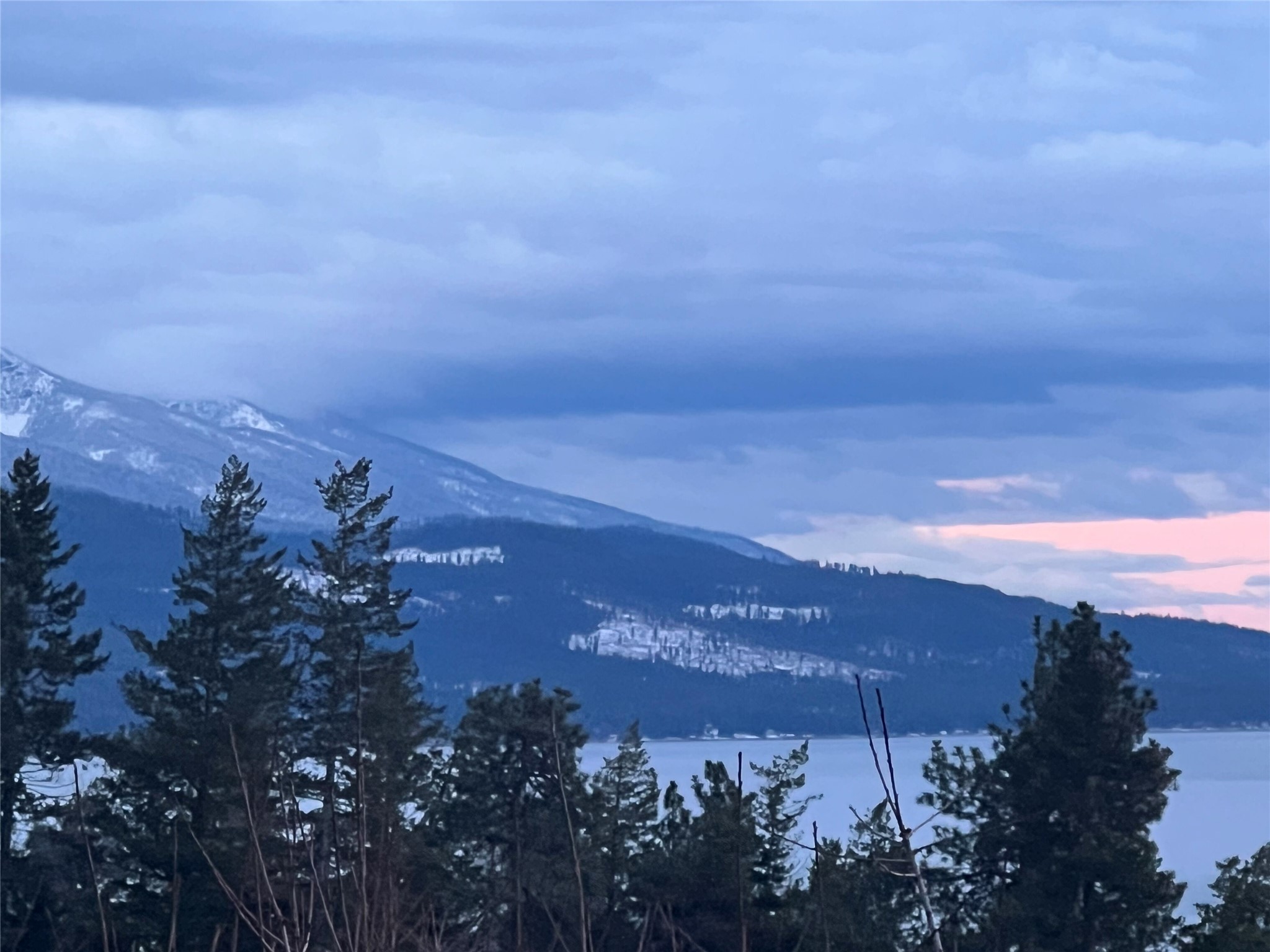 Bigfork, Montana 59911, United States, 3 Bedrooms Bedrooms, ,2 BathroomsBathrooms,Residential,Pending,190759