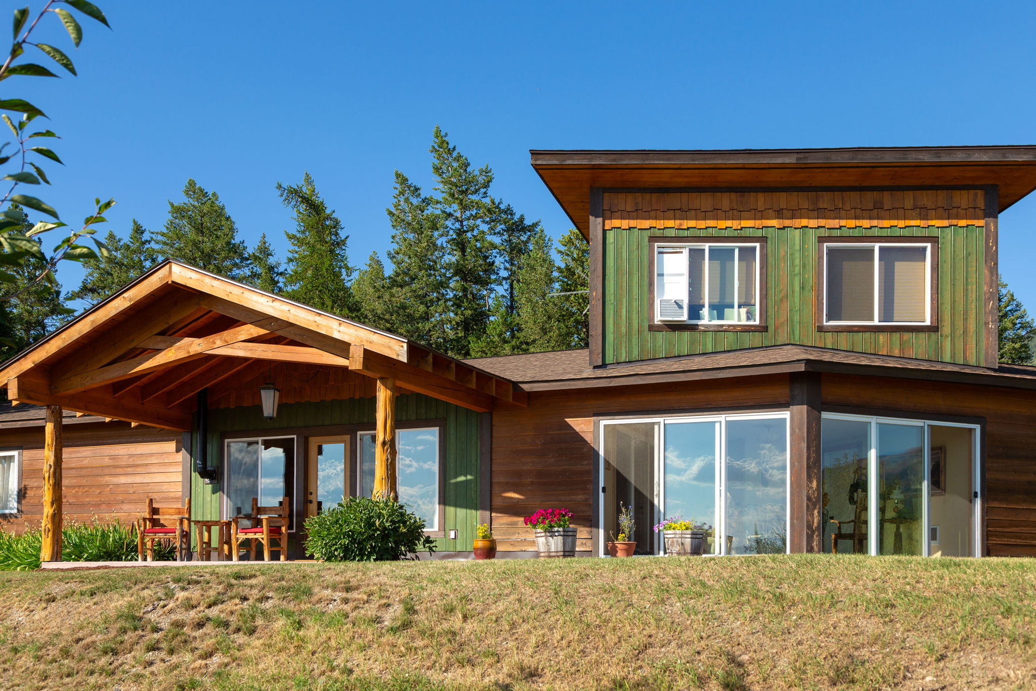 Bigfork, Montana 59911, United States, 3 Bedrooms Bedrooms, ,2 BathroomsBathrooms,Residential,Pending,190759