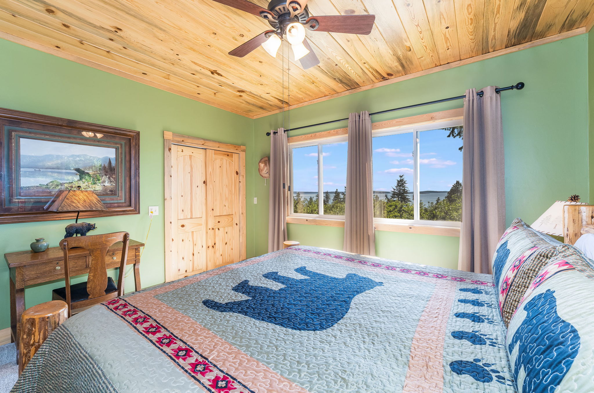 Bigfork, Montana 59911, United States, 3 Bedrooms Bedrooms, ,2 BathroomsBathrooms,Residential,Pending,190759