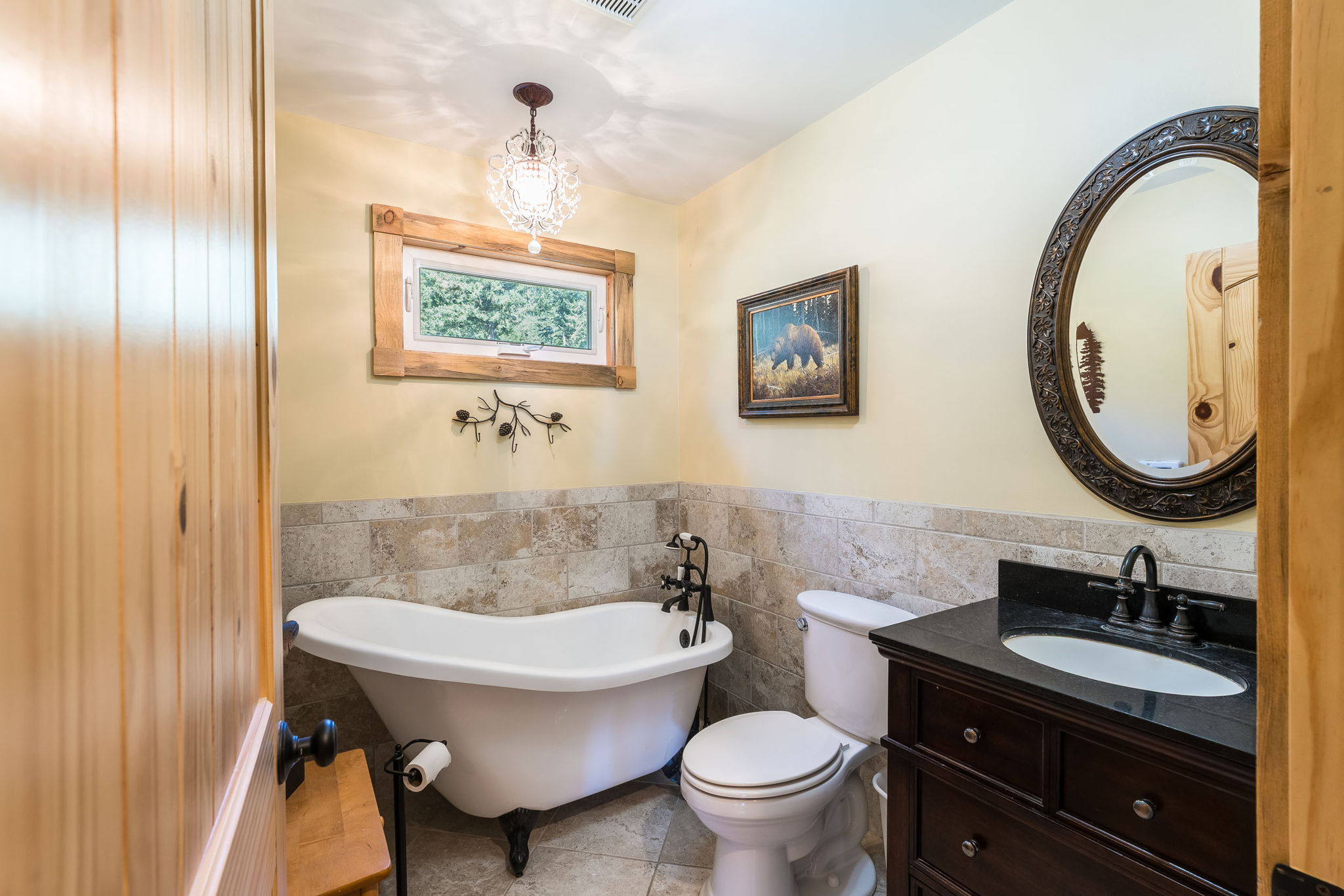 Bigfork, Montana 59911, United States, 3 Bedrooms Bedrooms, ,2 BathroomsBathrooms,Residential,Pending,190759