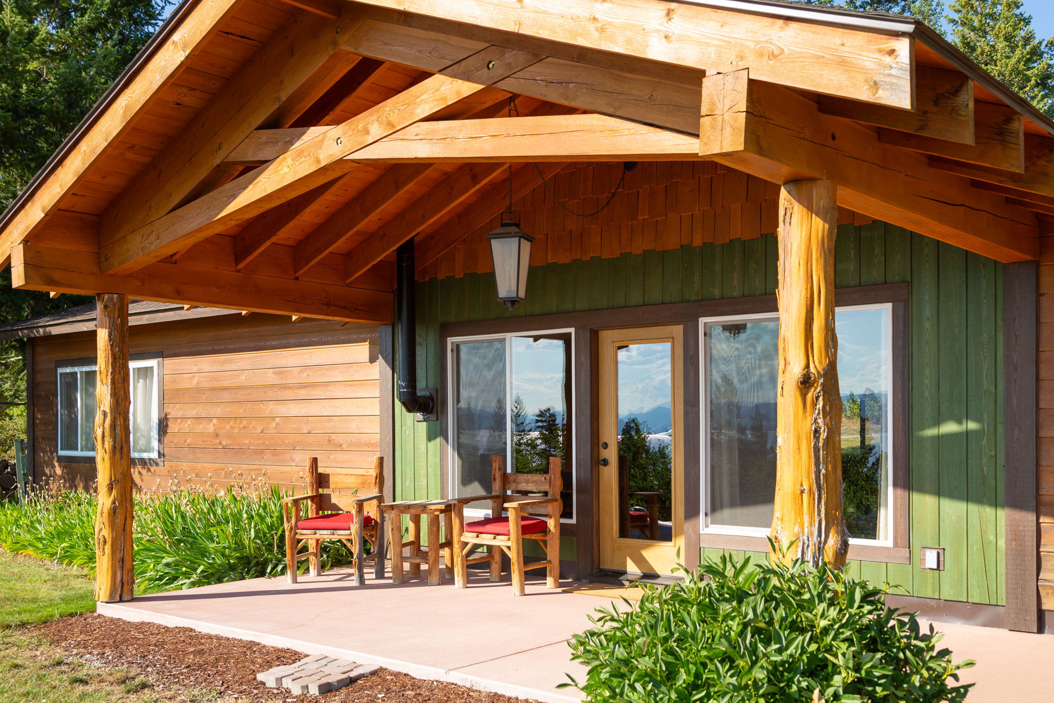 Bigfork, Montana 59911, United States, 3 Bedrooms Bedrooms, ,2 BathroomsBathrooms,Residential,Pending,190759