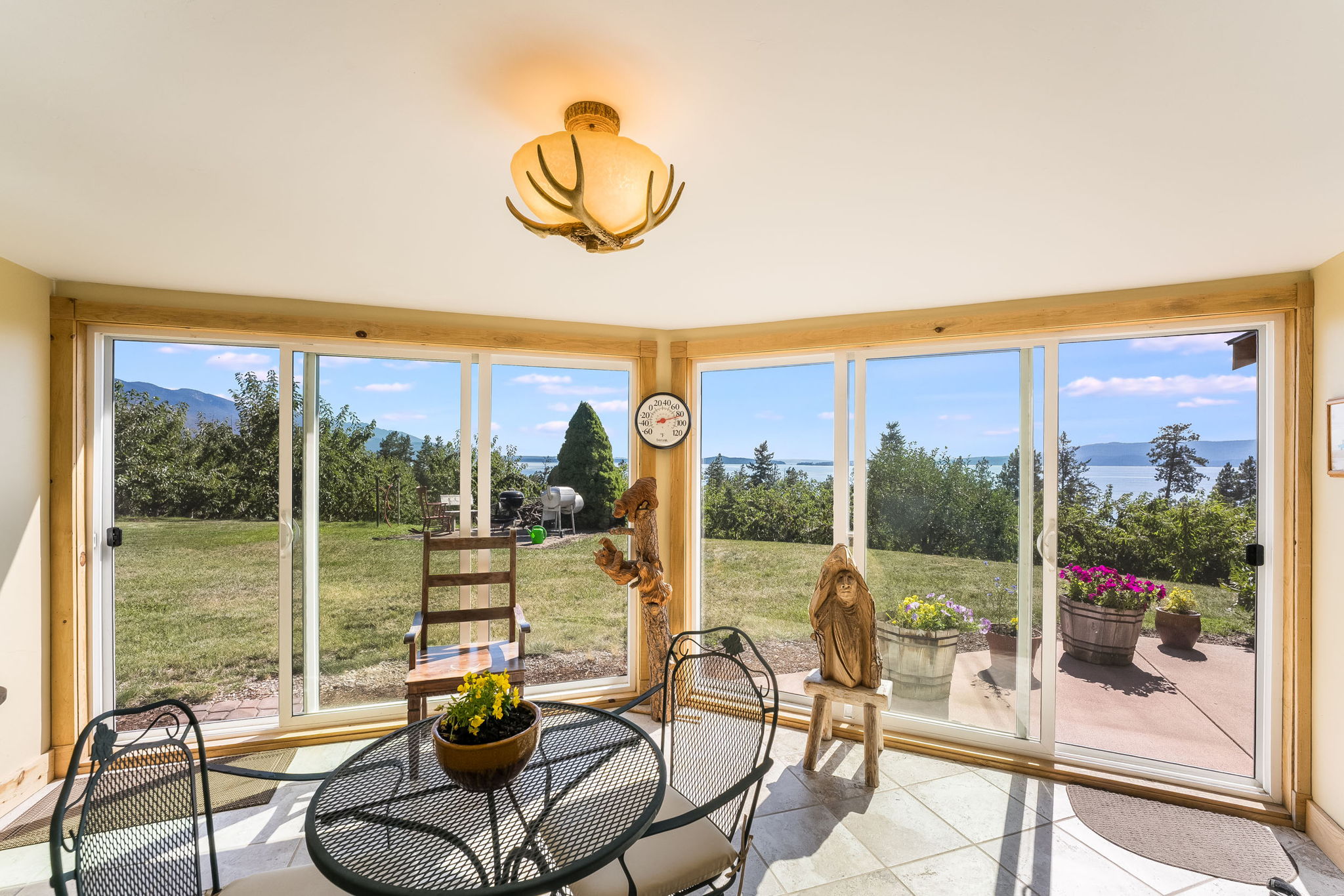 Bigfork, Montana 59911, United States, 3 Bedrooms Bedrooms, ,2 BathroomsBathrooms,Residential,Pending,190759