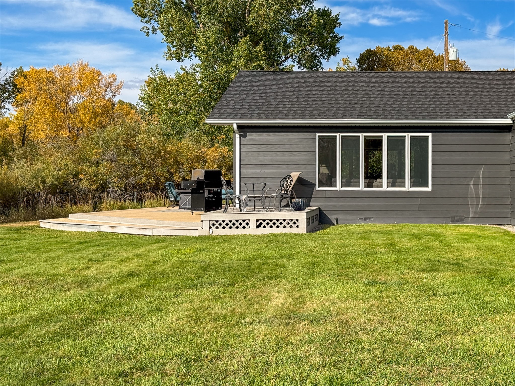 232 9th Avenue SW