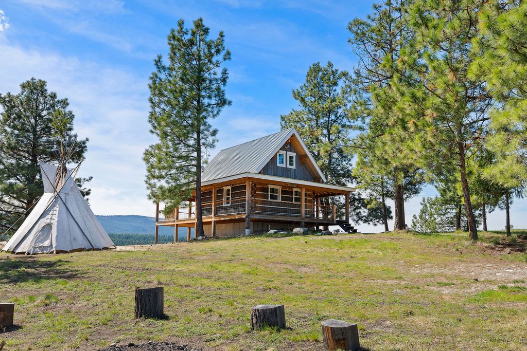 Photo of 272 Summit Trail, Eureka, MT 59917 (MLS # 30069504)