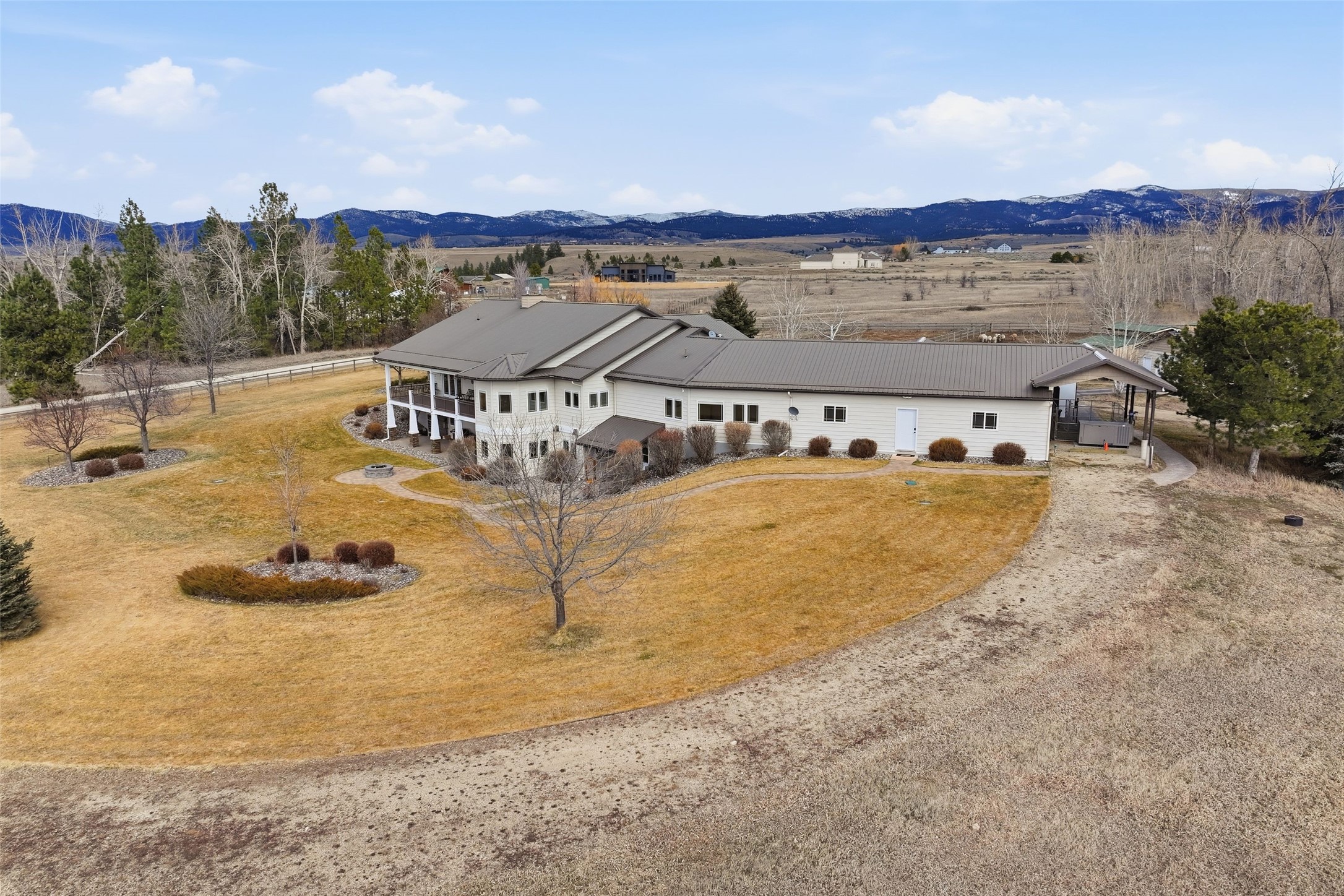 460 Windwalker Trail