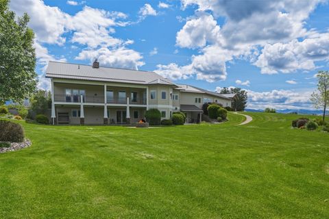 Photo of 460 Windwalker Trail, Stevensville, MT 59870 (MLS # 30066024)