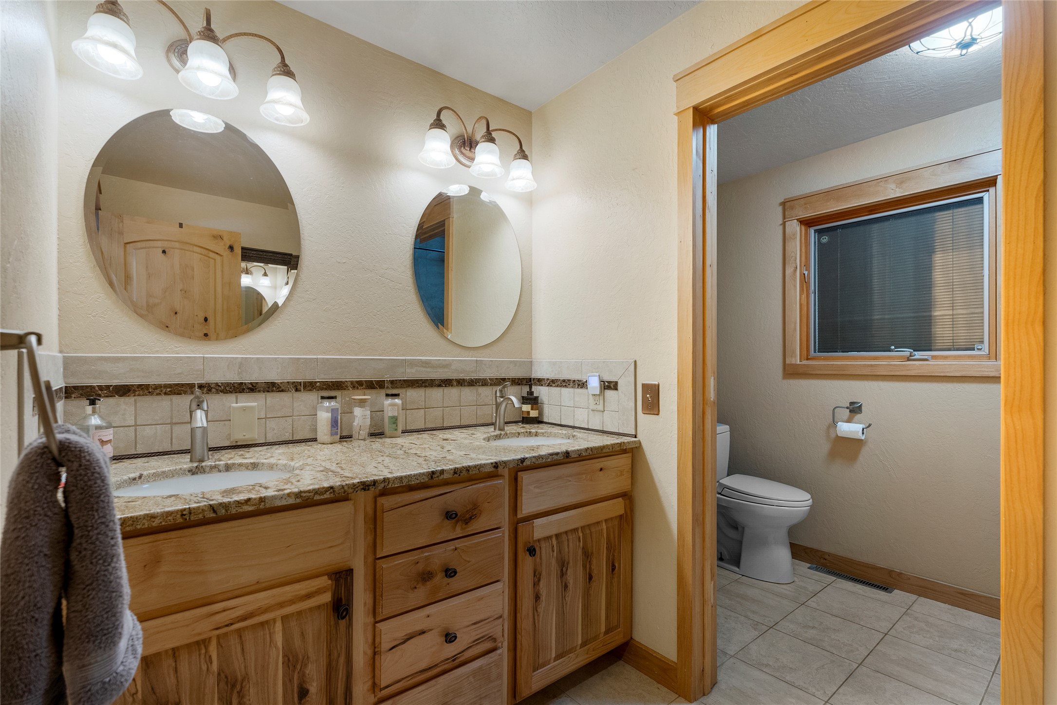 Missoula, Montana 59804, United States, 6 Bedrooms Bedrooms, ,4 BathroomsBathrooms,Residential,Active,160486