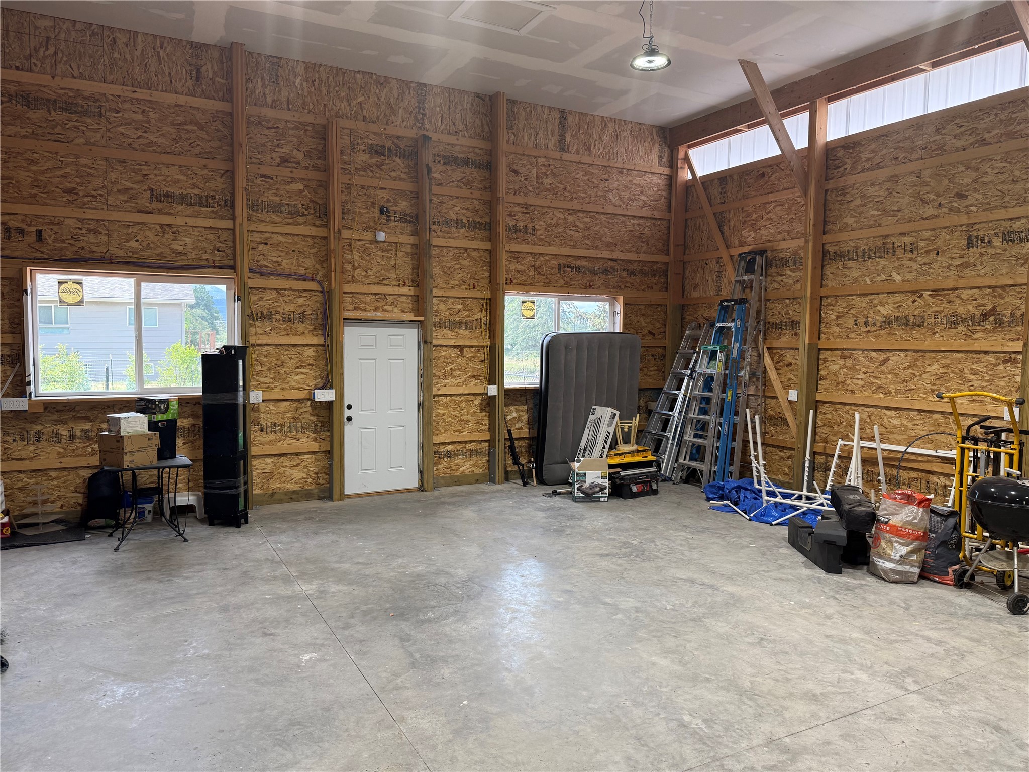 Missoula, Montana 59804, United States, 6 Bedrooms Bedrooms, ,4 BathroomsBathrooms,Residential,Active,160486