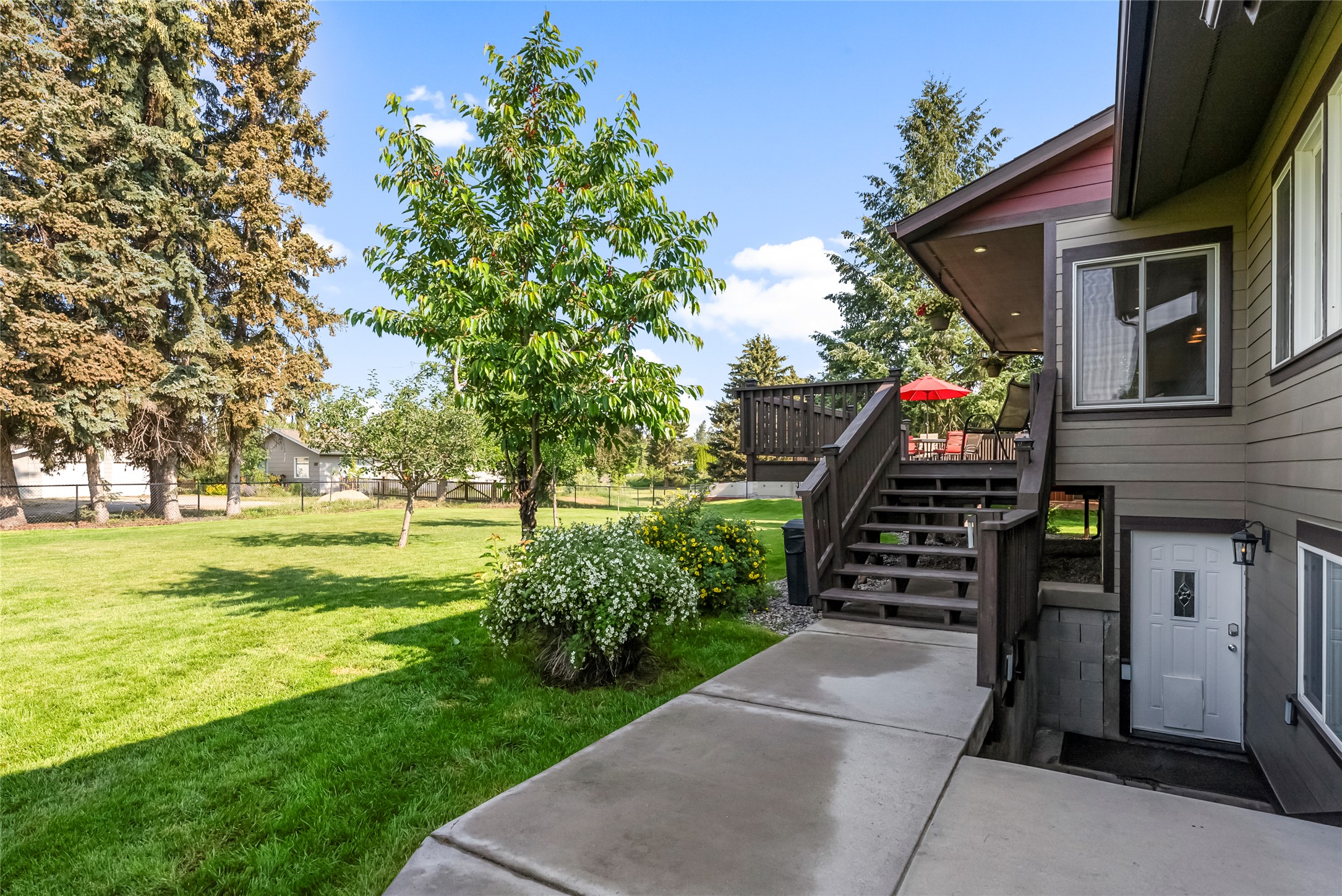 Missoula, Montana 59804, United States, 6 Bedrooms Bedrooms, ,4 BathroomsBathrooms,Residential,Active,160486