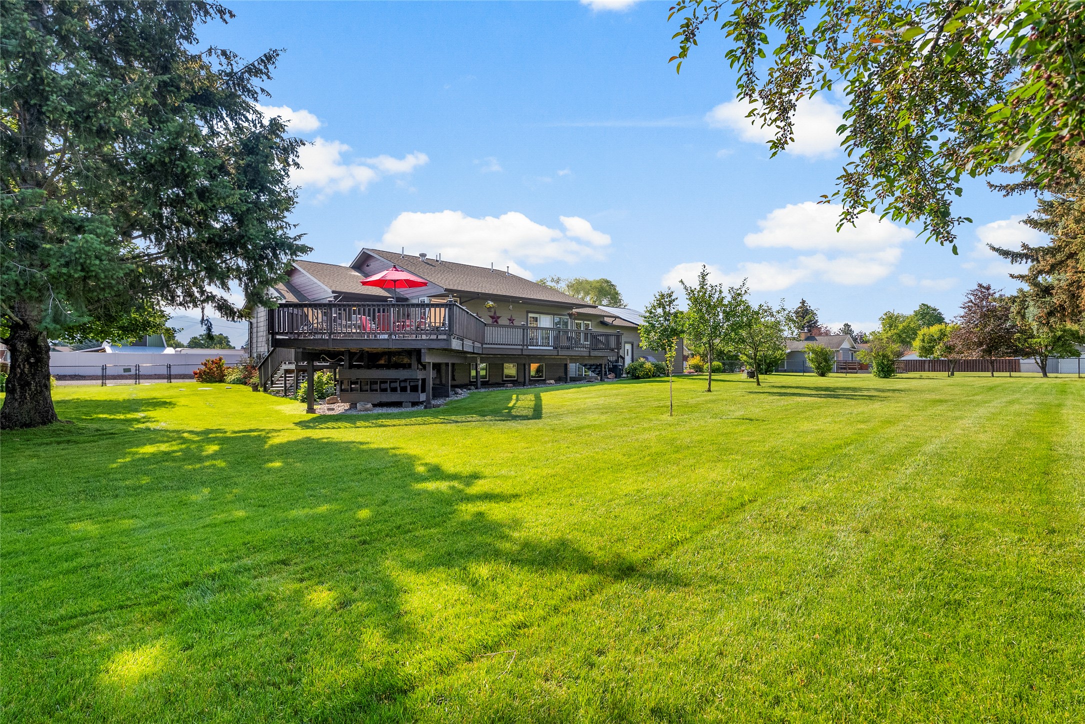 Missoula, Montana 59804, United States, 6 Bedrooms Bedrooms, ,4 BathroomsBathrooms,Residential,Active,160486