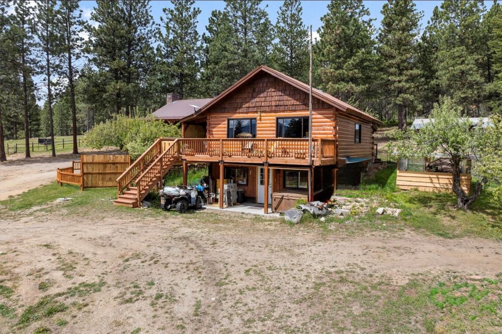 Photo of 438 Blue Jay Lane, Hamilton, MT 59840 (MLS # 30050670)