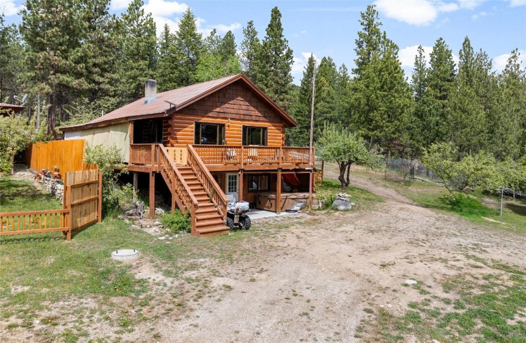 Photo of 438 Blue Jay Lane, Hamilton, MT 59840 (MLS # 30050670)