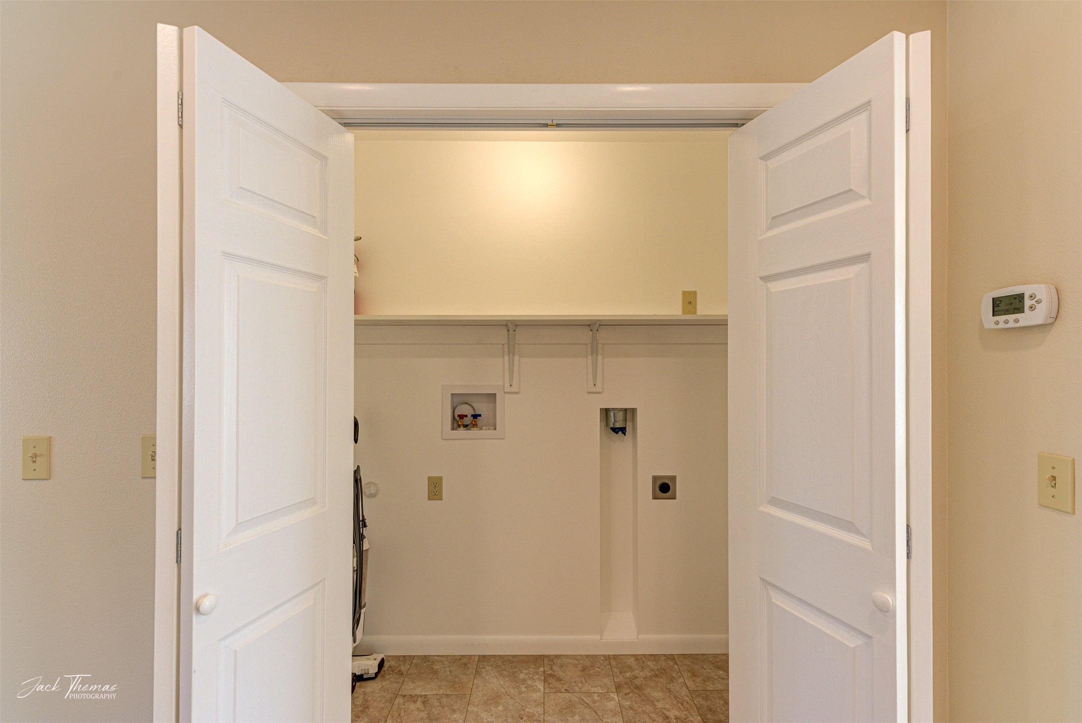 East Helena, Montana 59635, United States, 3 Bedrooms Bedrooms, ,2 BathroomsBathrooms,Residential,Pending,38218