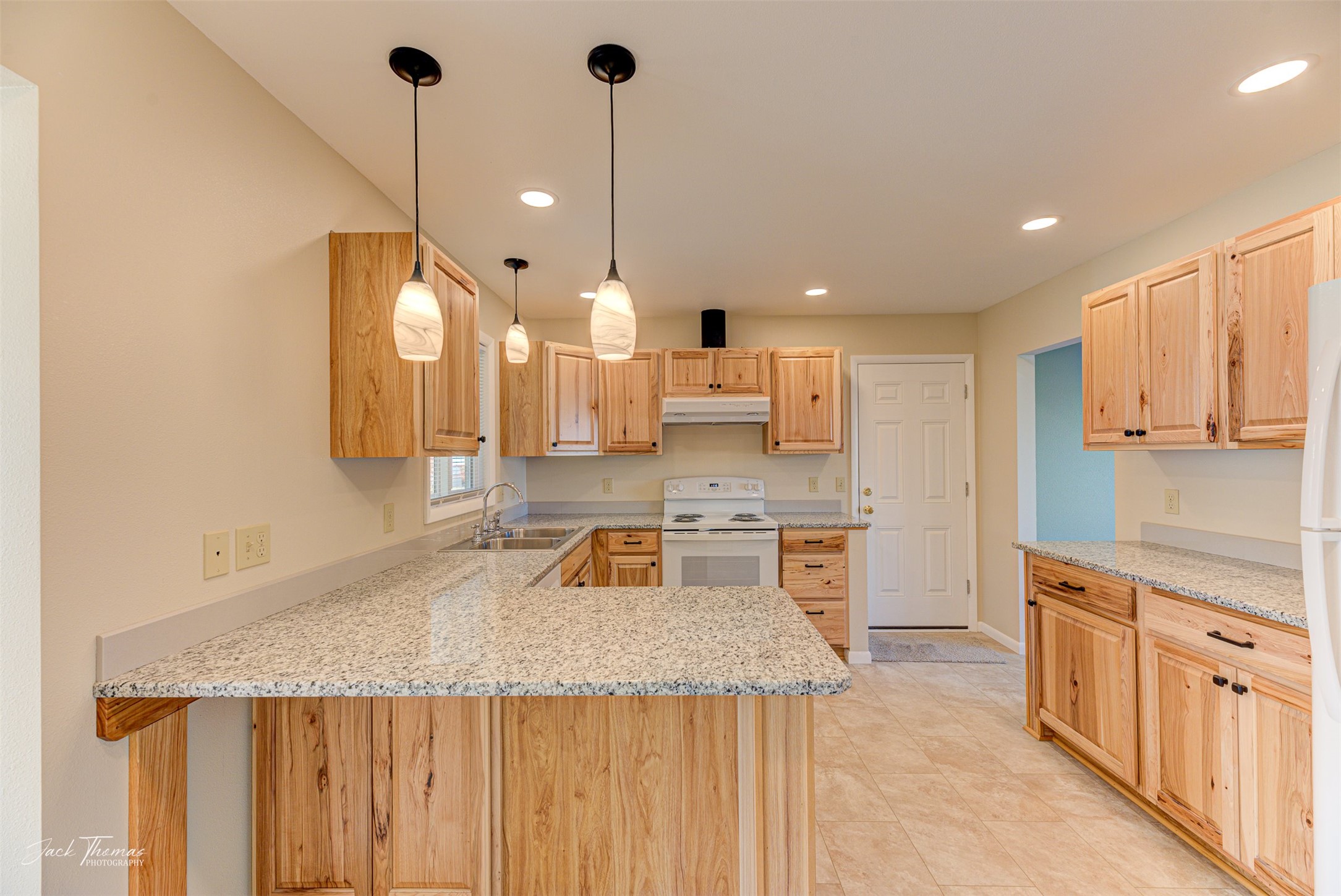 East Helena, Montana 59635, United States, 3 Bedrooms Bedrooms, ,2 BathroomsBathrooms,Residential,Pending,38218