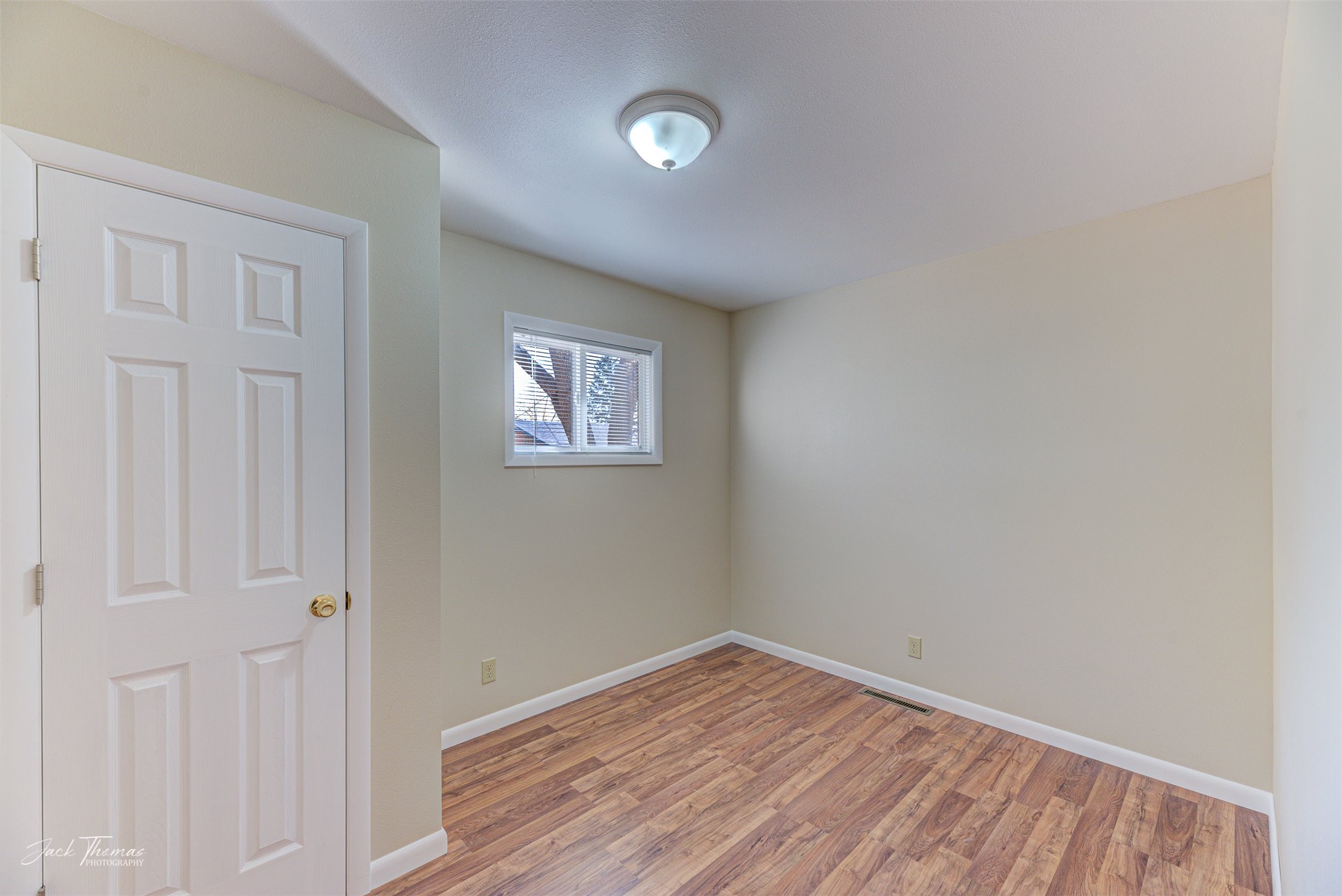 East Helena, Montana 59635, United States, 3 Bedrooms Bedrooms, ,2 BathroomsBathrooms,Residential,Pending,38218