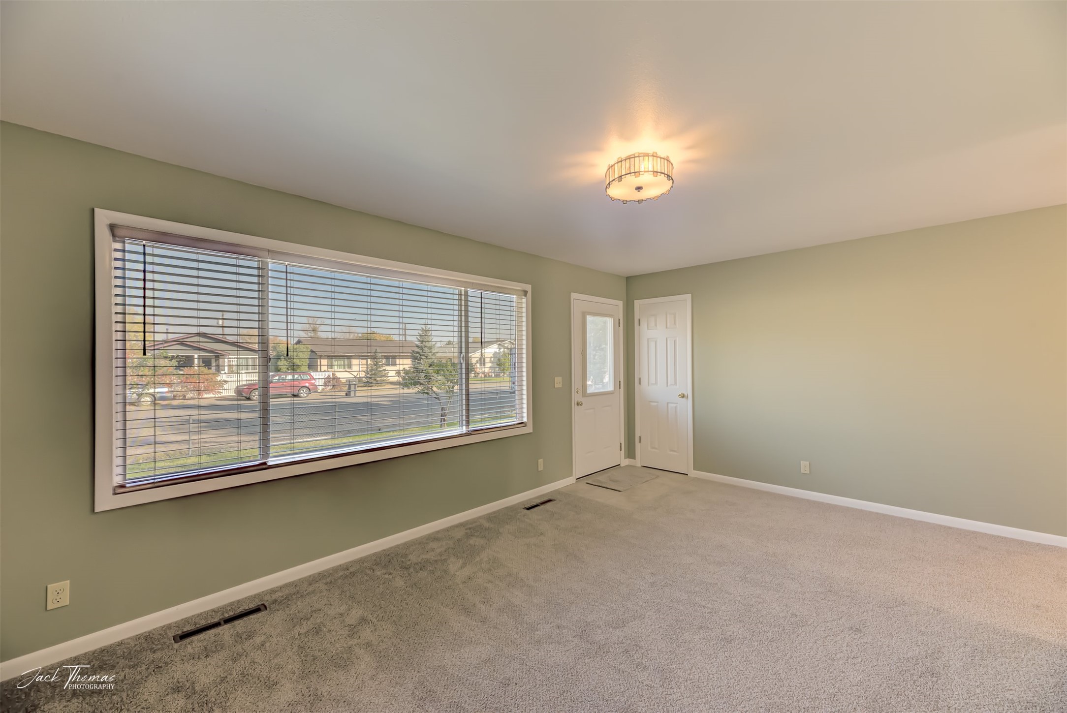 East Helena, Montana 59635, United States, 3 Bedrooms Bedrooms, ,2 BathroomsBathrooms,Residential,Pending,38218