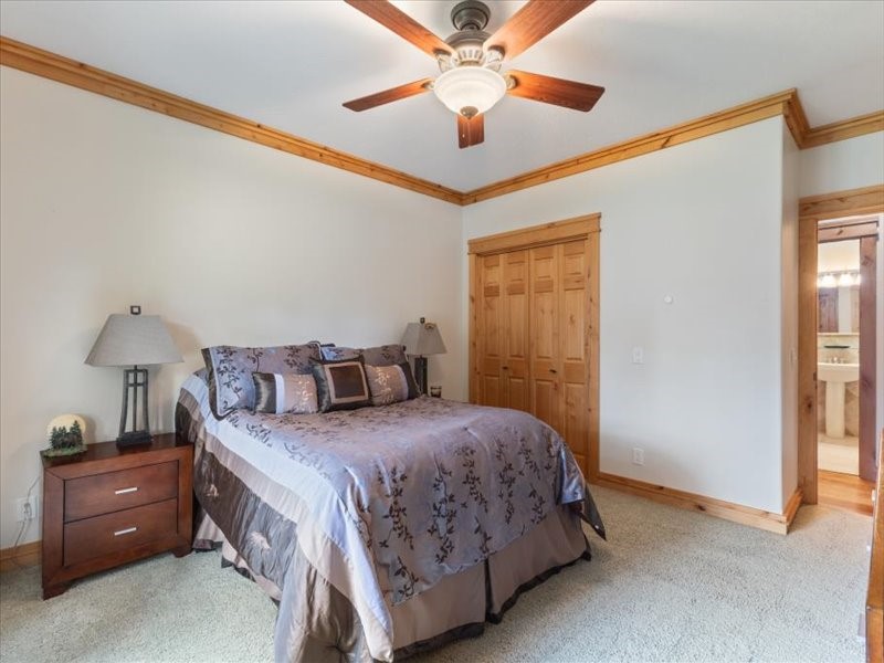 West Yellowstone, Montana 59758, United States, 6 Bedrooms Bedrooms, ,4 BathroomsBathrooms,Residential,Active,49804