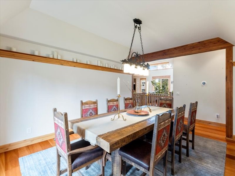 West Yellowstone, Montana 59758, United States, 6 Bedrooms Bedrooms, ,4 BathroomsBathrooms,Residential,Active,49804