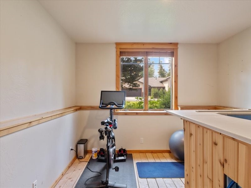 West Yellowstone, Montana 59758, United States, 6 Bedrooms Bedrooms, ,4 BathroomsBathrooms,Residential,Active,49804