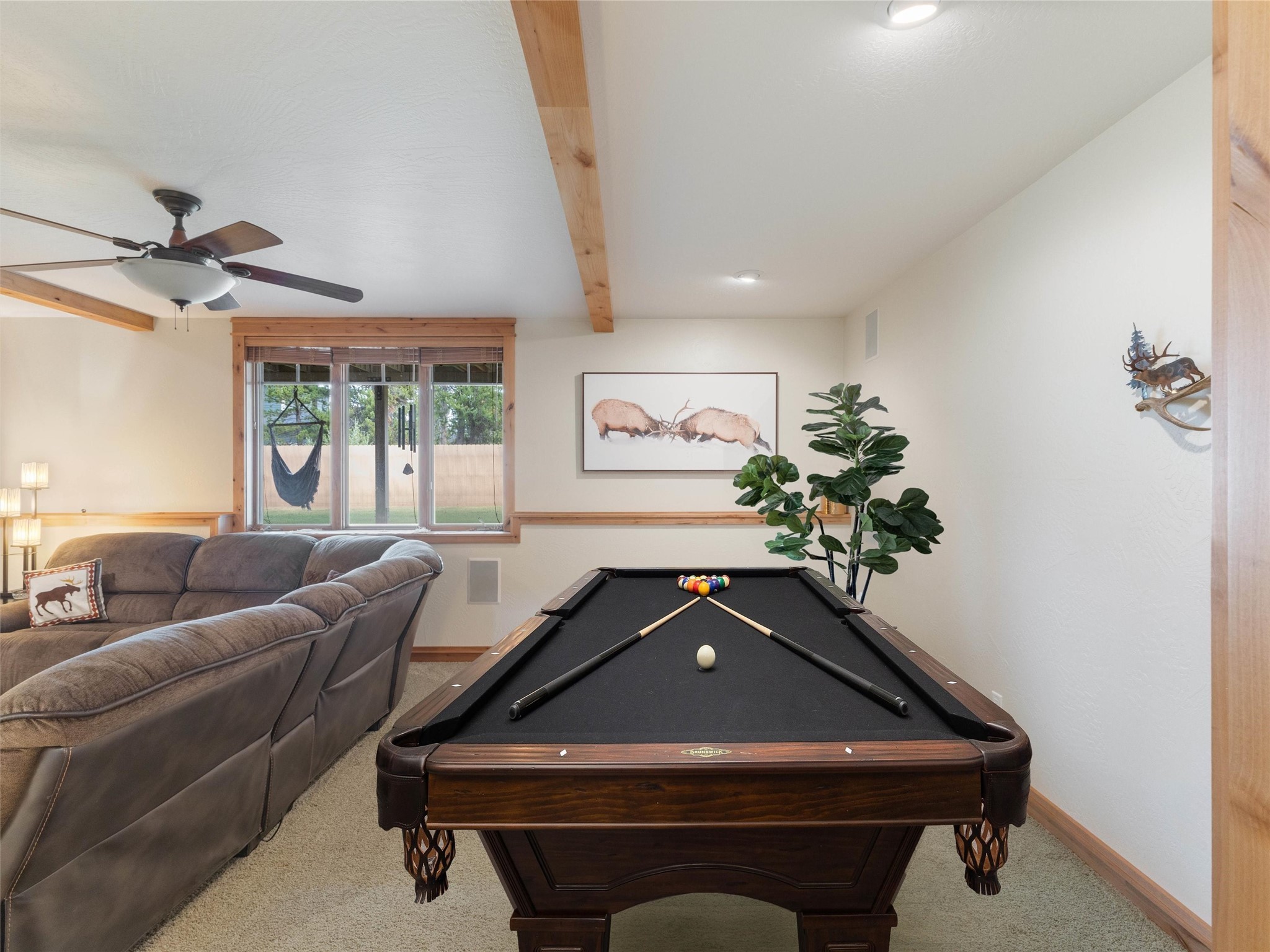 West Yellowstone, Montana 59758, United States, 6 Bedrooms Bedrooms, ,4 BathroomsBathrooms,Residential,Active,49804