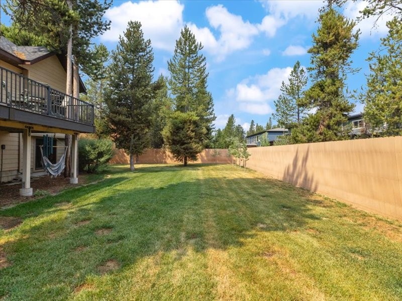 West Yellowstone, Montana 59758, United States, 6 Bedrooms Bedrooms, ,4 BathroomsBathrooms,Residential,Active,49804