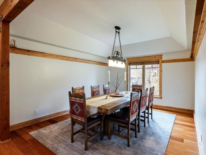 West Yellowstone, Montana 59758, United States, 6 Bedrooms Bedrooms, ,4 BathroomsBathrooms,Residential,Active,49804