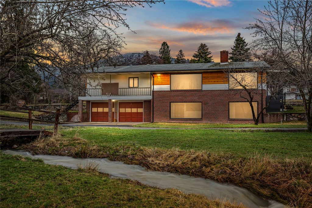 Photo of 110 Hillcrest Loop, Missoula, MT 59803 (MLS # 30067773)