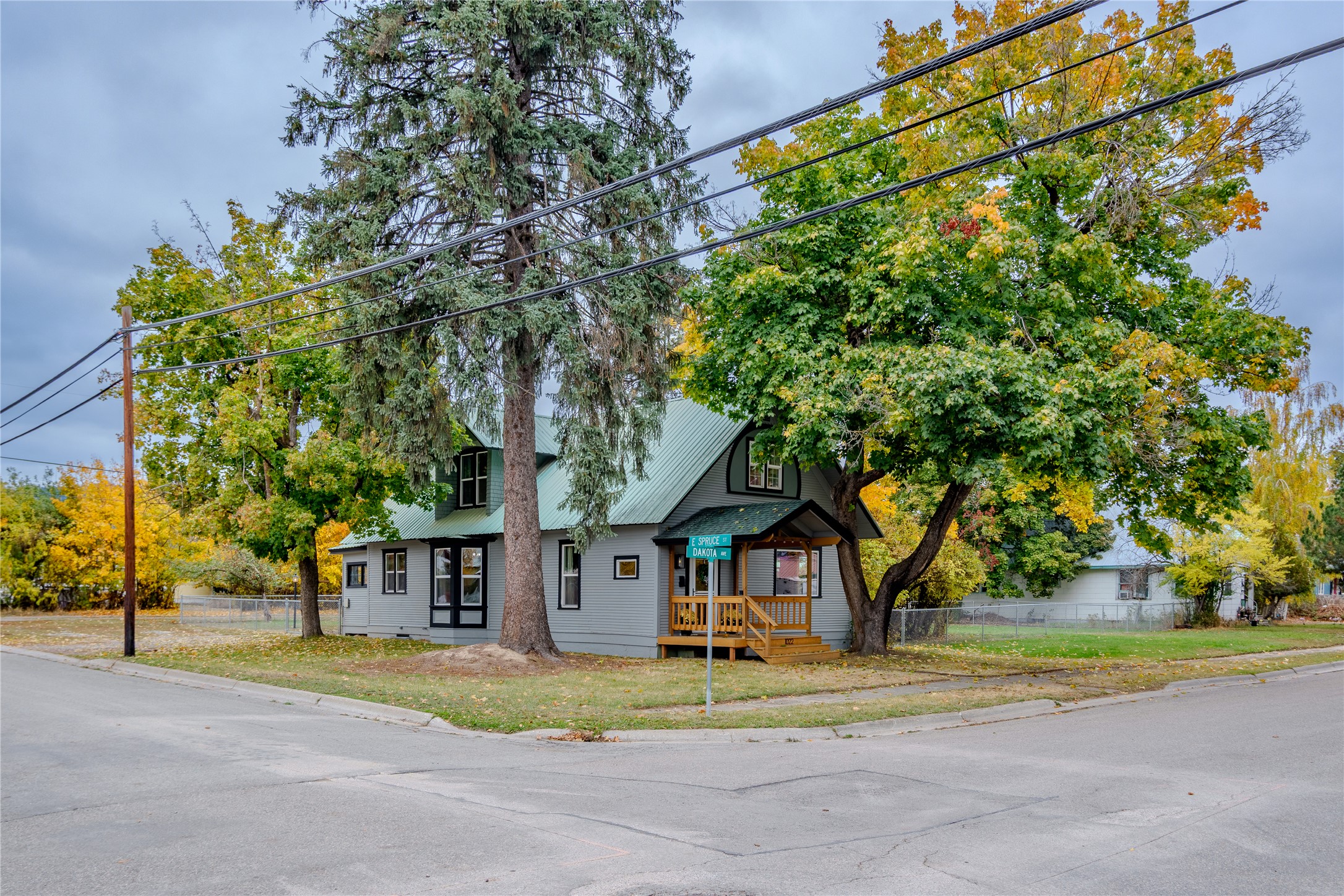 1022 Dakota Avenue
