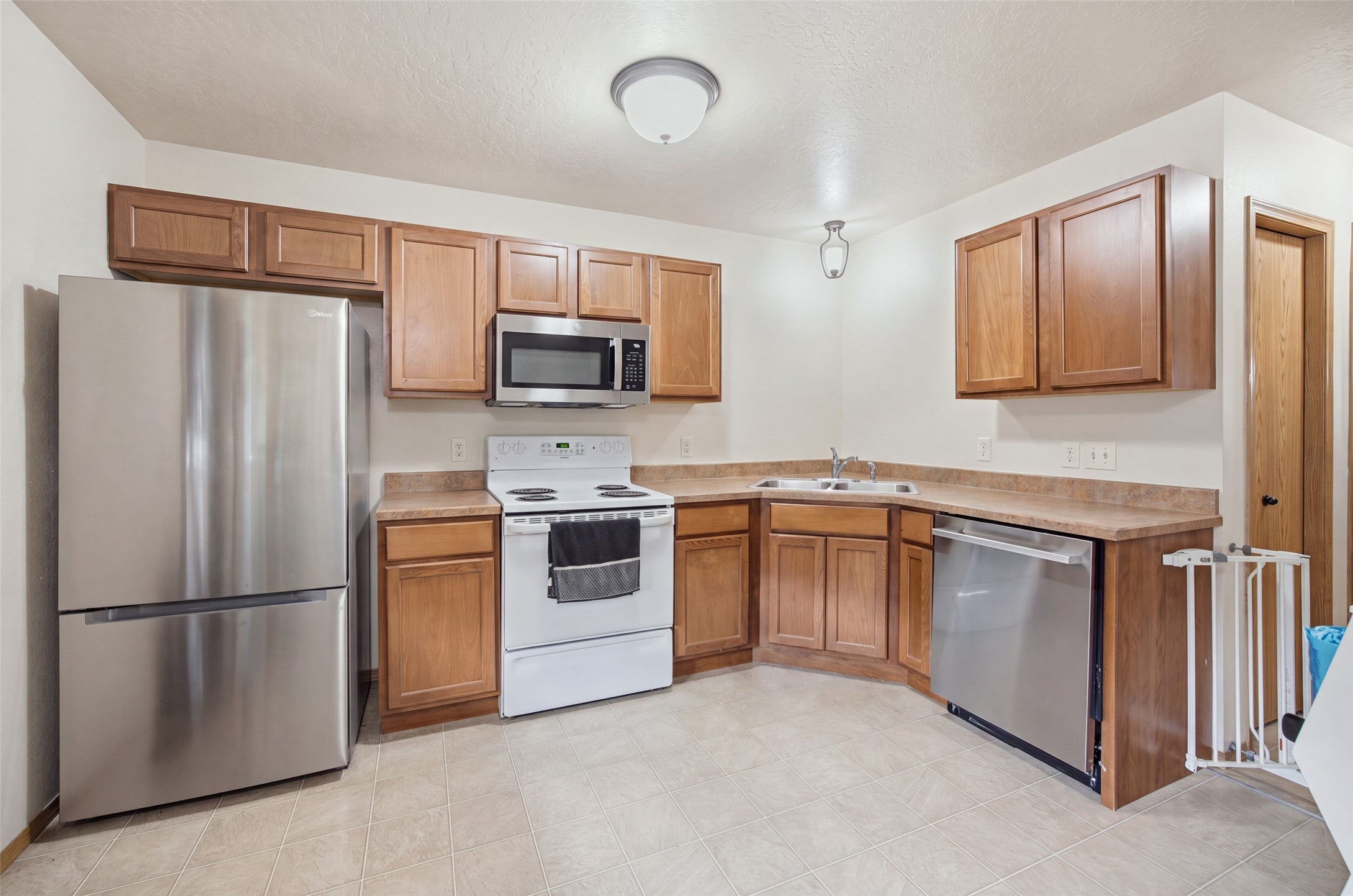 2201 Railroad Street W 103