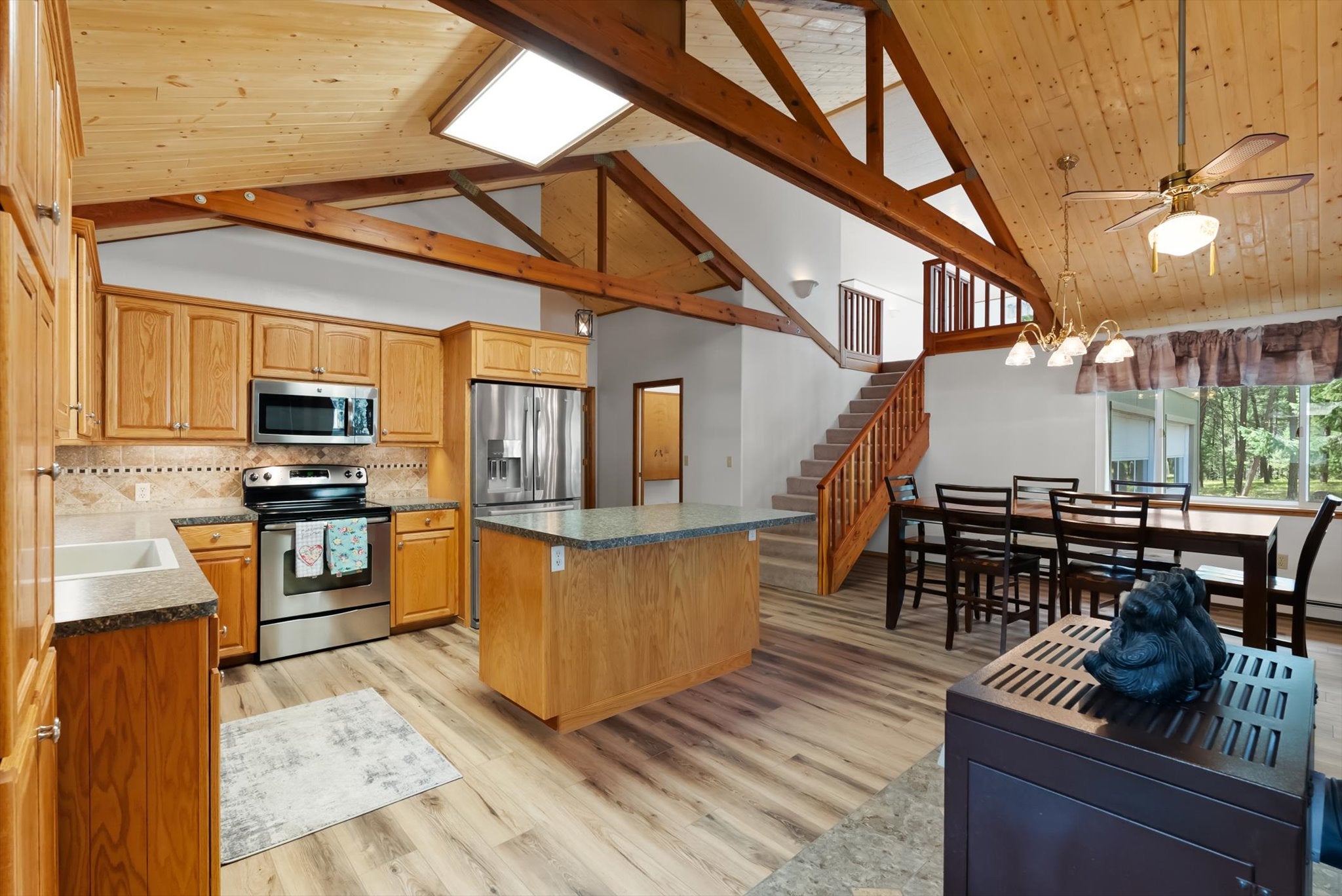 23675 Mt Highway 200 E